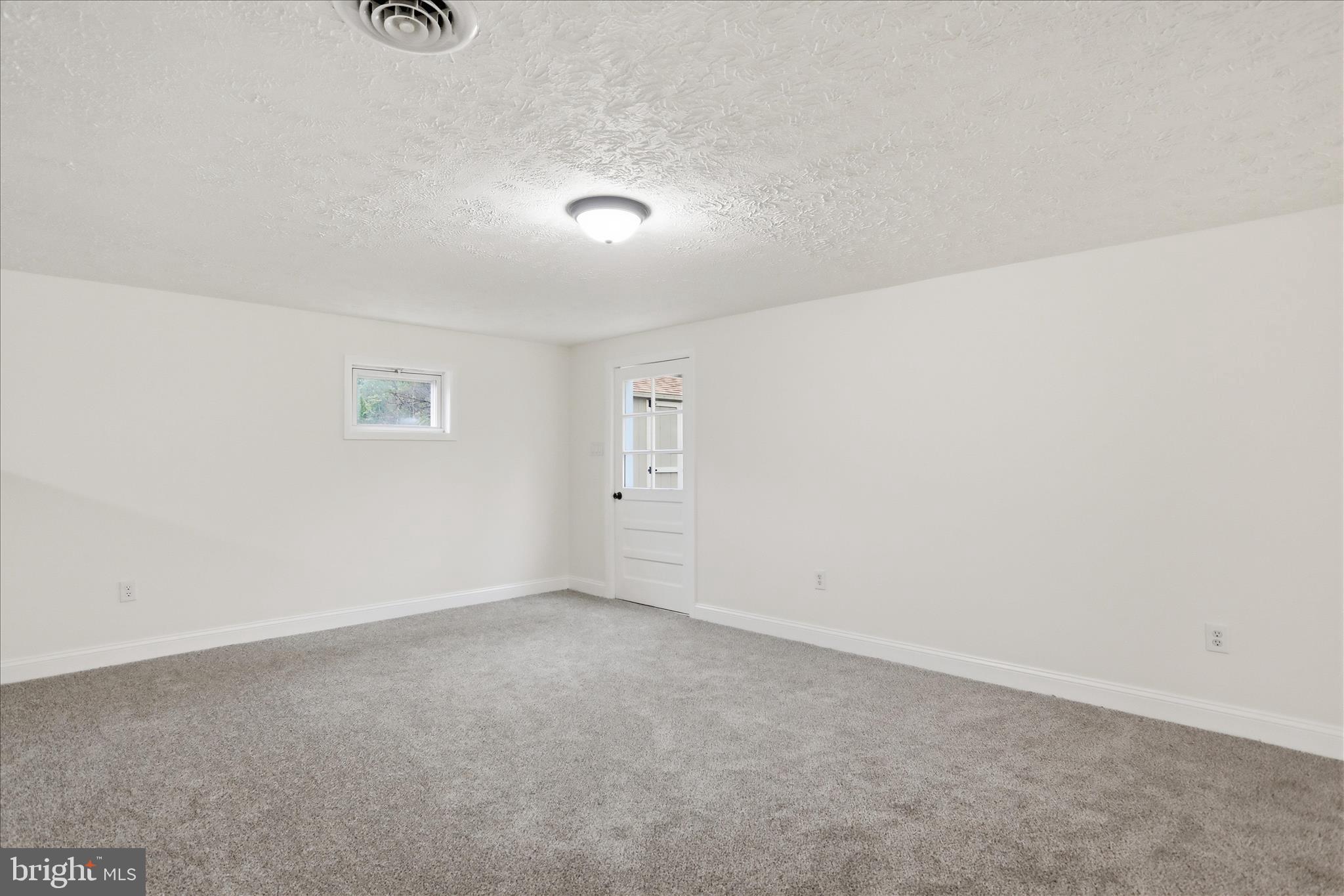 GREEN ACRES - Residential