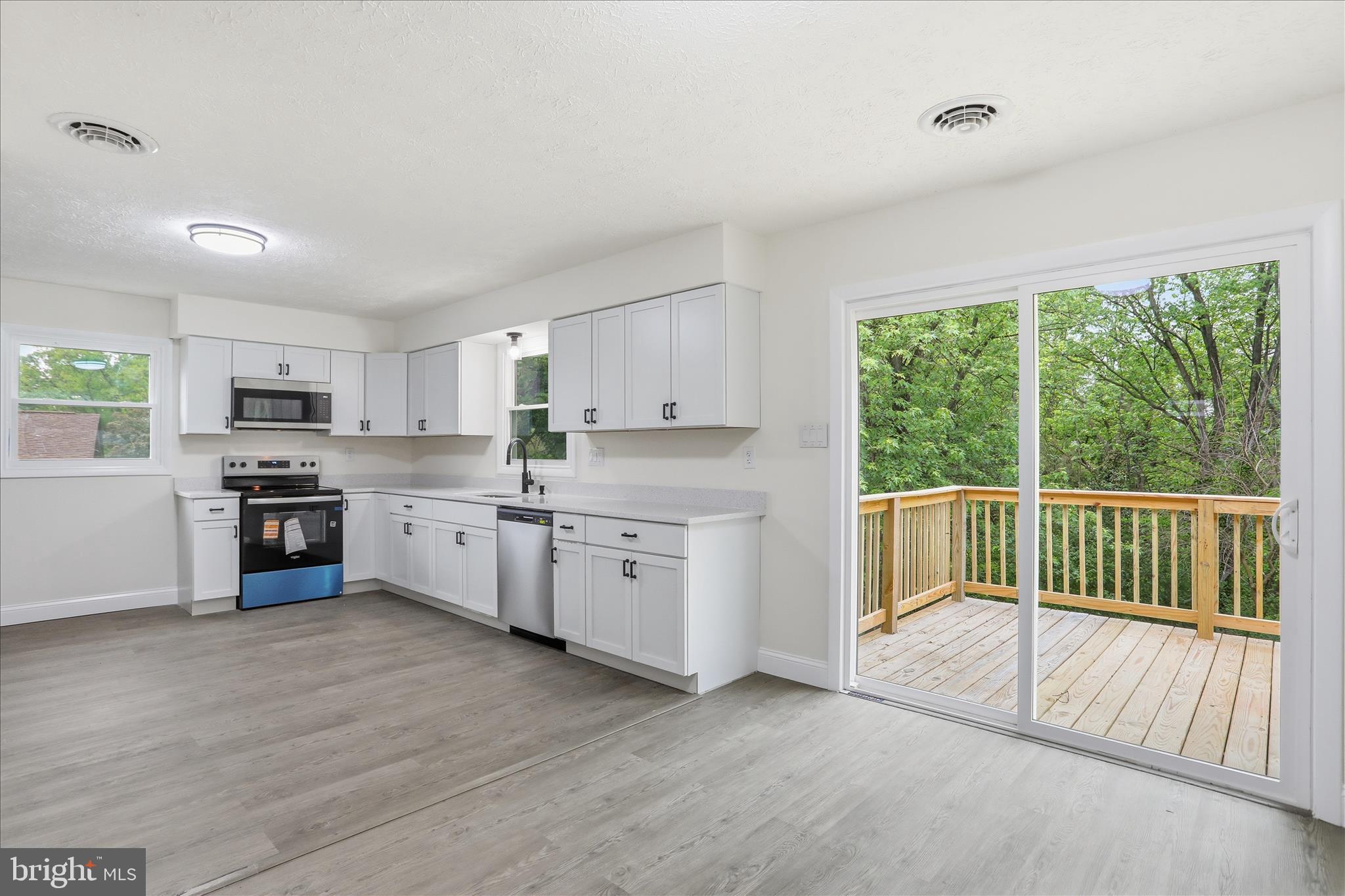 GREEN ACRES - Residential