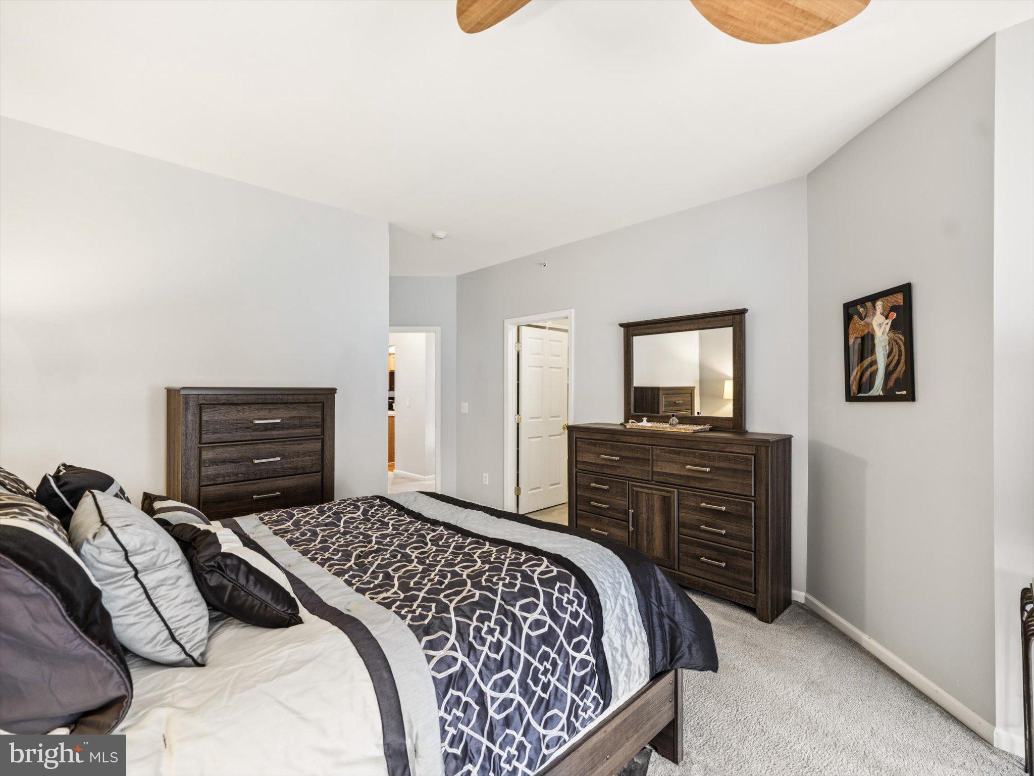 LAMPLIGHTER VILLAGE - Residential