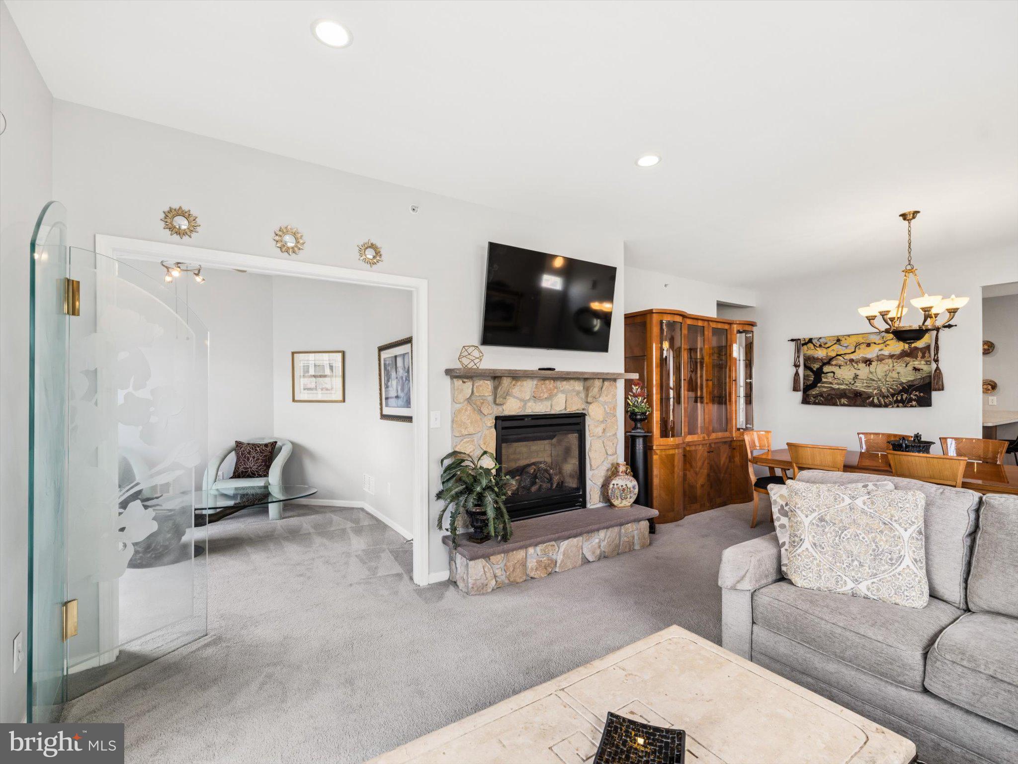 LAMPLIGHTER VILLAGE - Residential