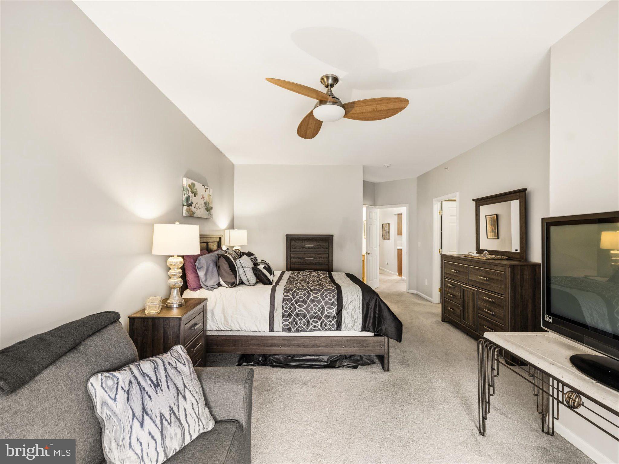 LAMPLIGHTER VILLAGE - Residential