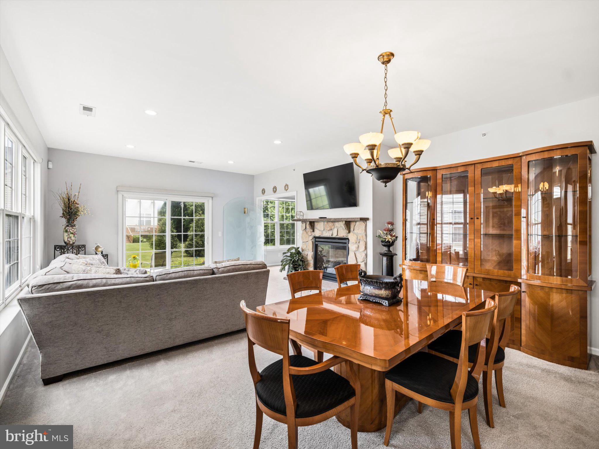 LAMPLIGHTER VILLAGE - Residential