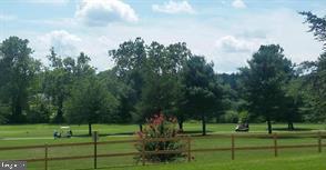 COUNTRY CLUB GREEN - Residential