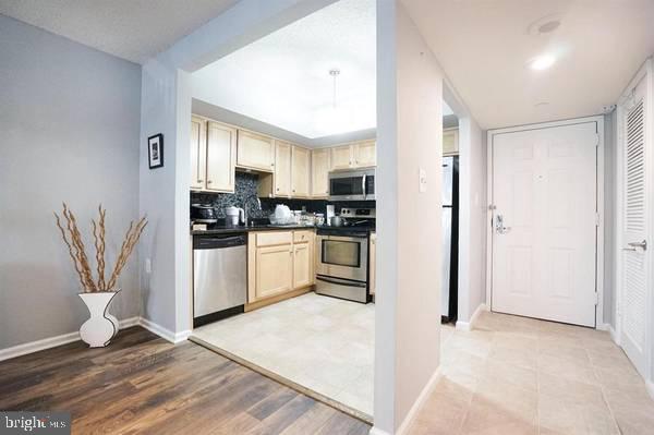 BALLSTON - Residential Lease
