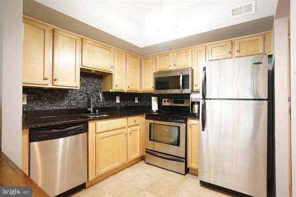 BALLSTON - Residential Lease