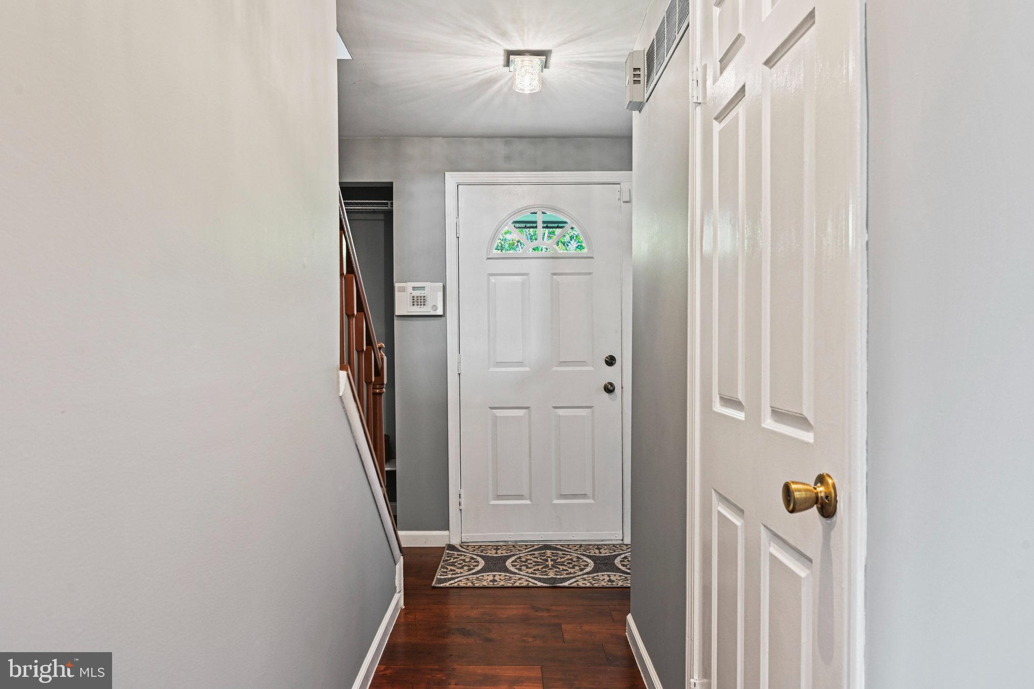 SENECA CHASE - Residential