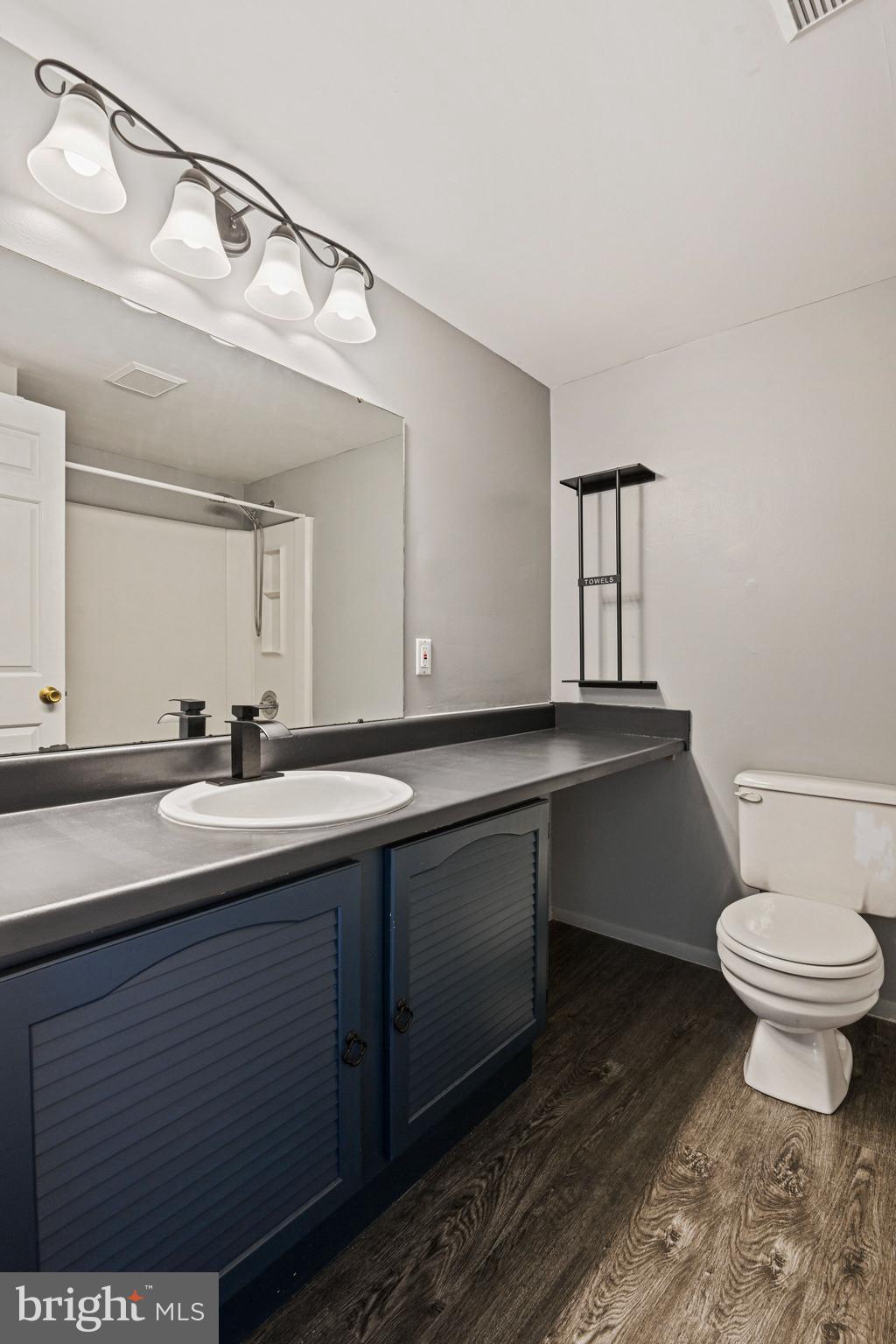 SENECA CHASE - Residential