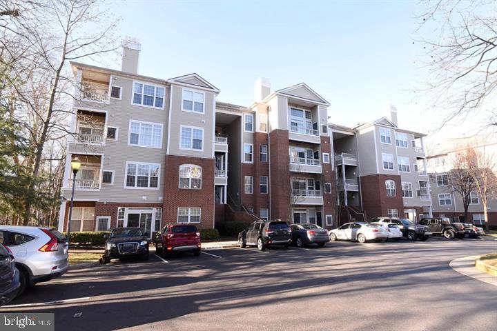 CHRISTOPHER AT CEDAR LAKES - Residential Lease