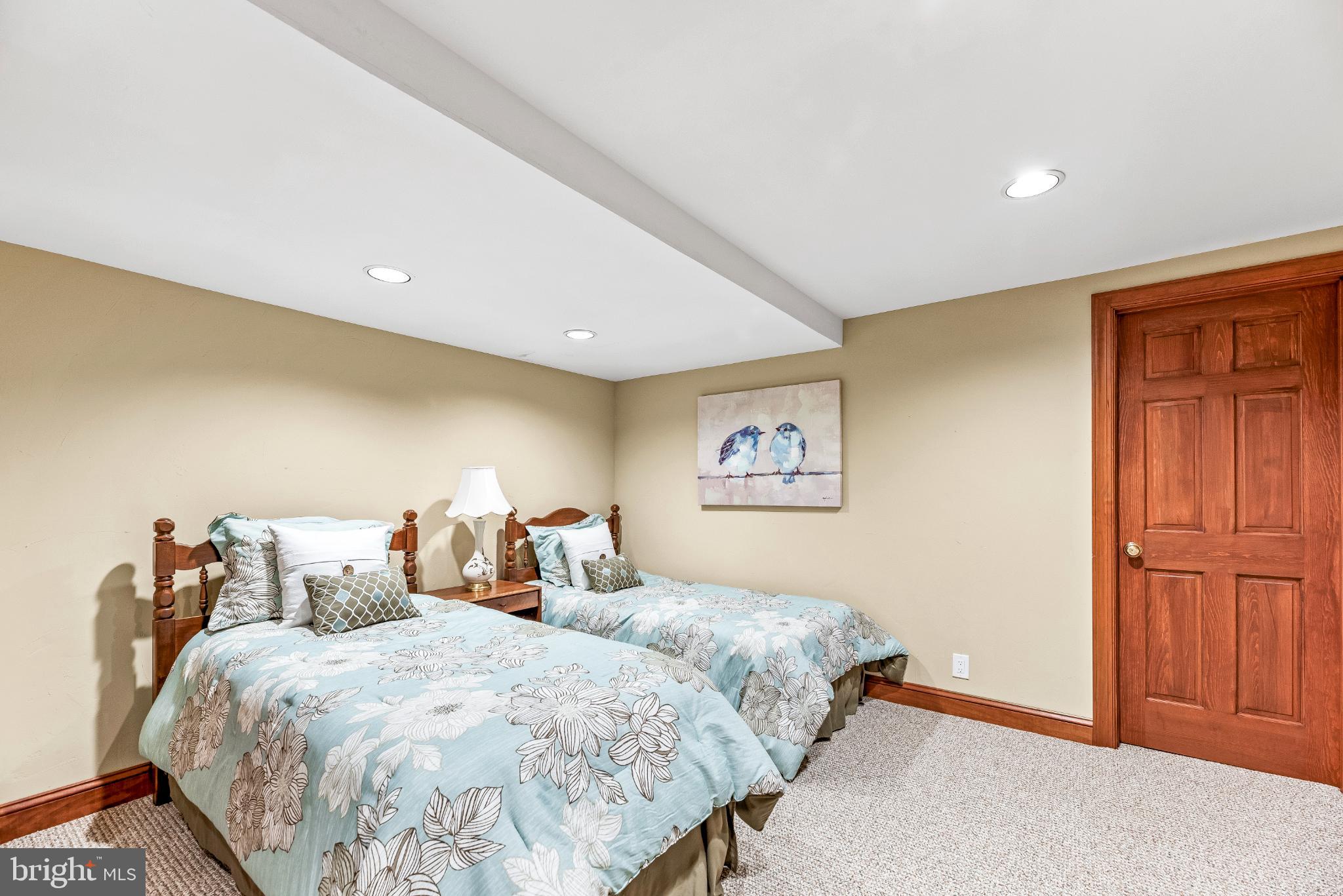 ST LEONARD SHORES - Residential