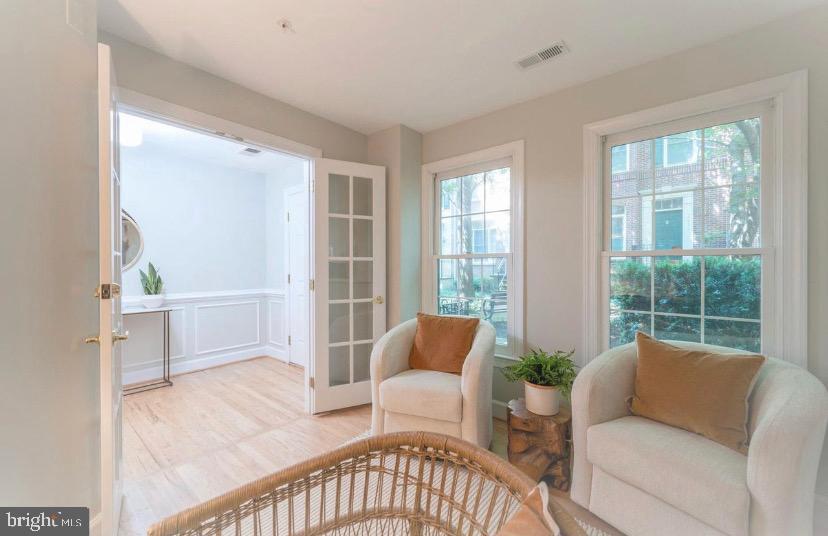 COURTHOUSE HILL - Residential Lease