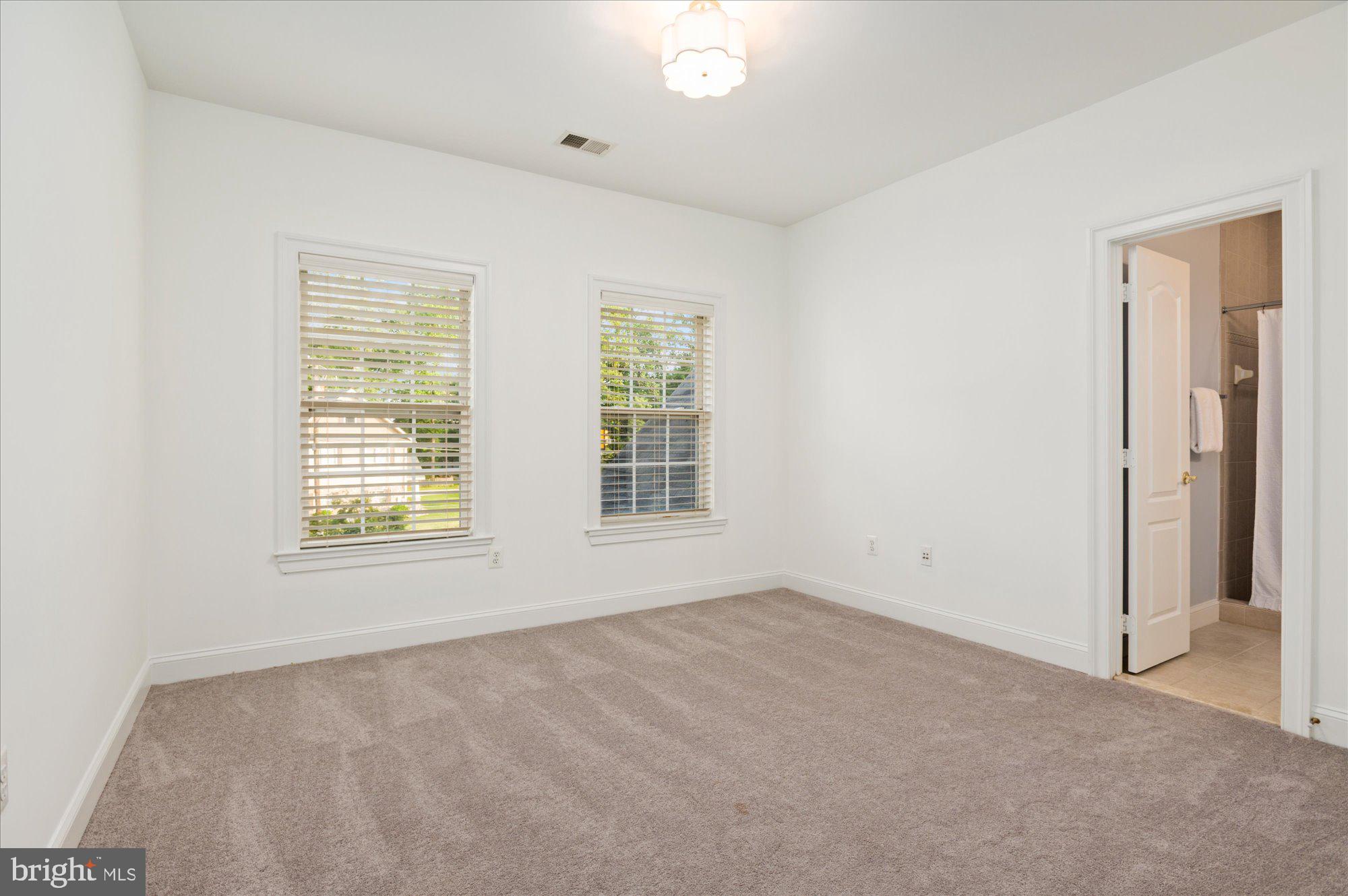 BERKSHIRE OAKWOOD - Residential