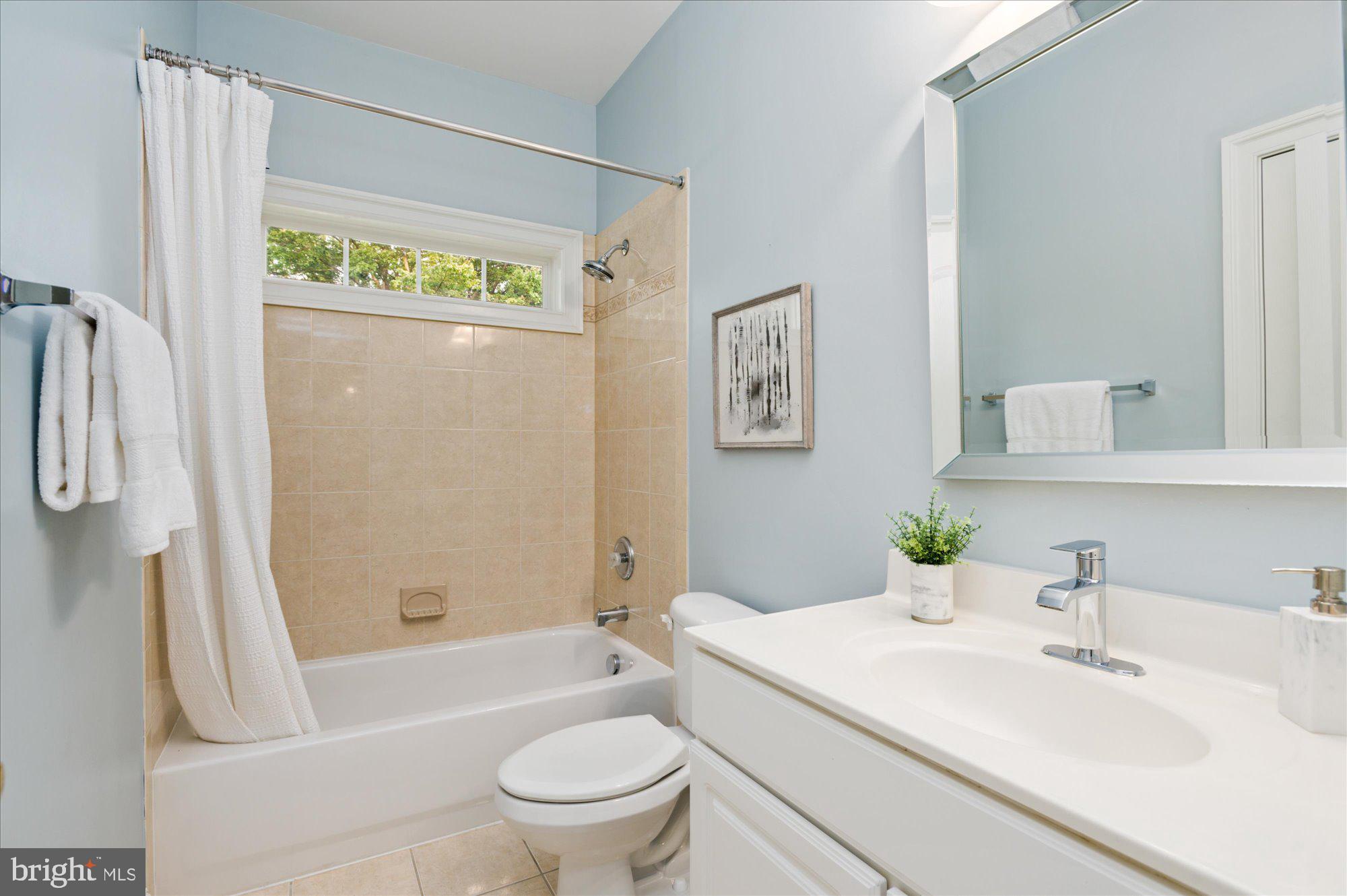BERKSHIRE OAKWOOD - Residential