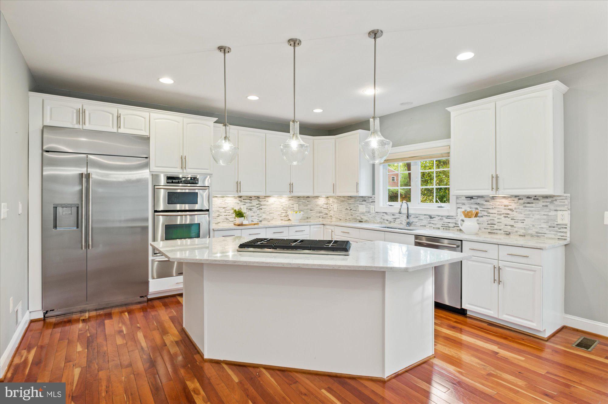 BERKSHIRE OAKWOOD - Residential