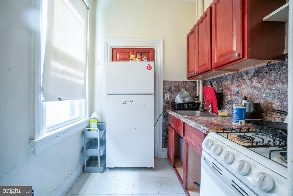 OLD GOUCHER - Residential Income