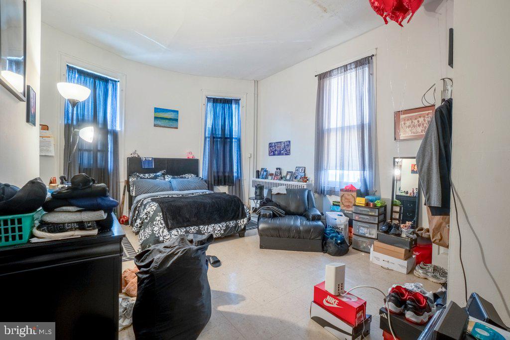 OLD GOUCHER - Residential Income