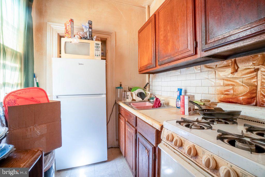 OLD GOUCHER - Residential Income