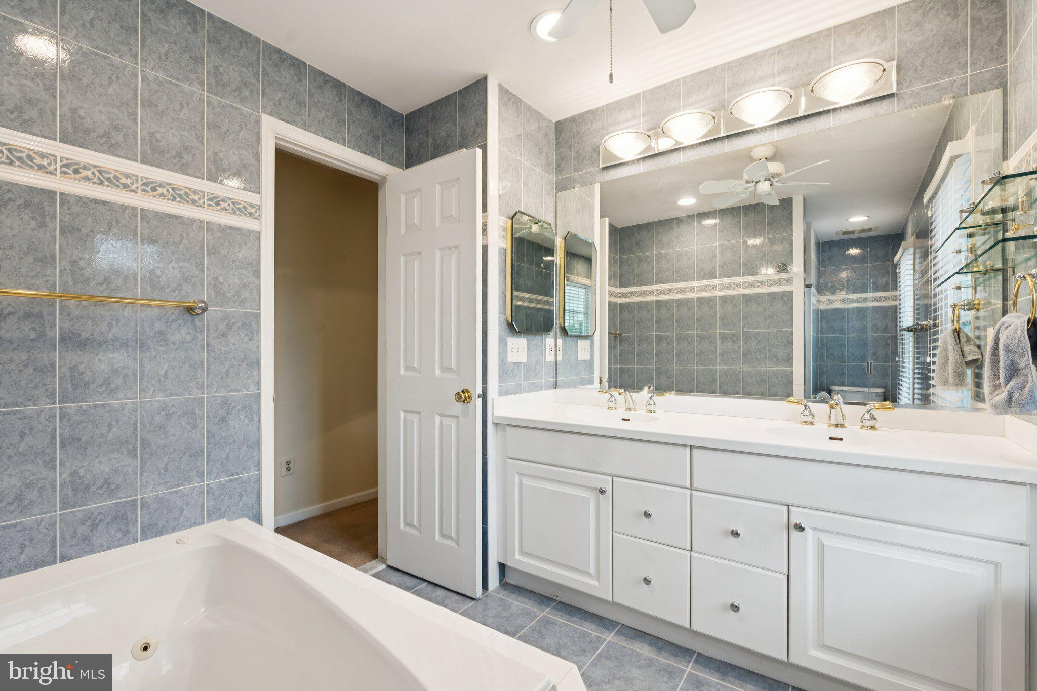 FRANKLIN GLEN - Residential