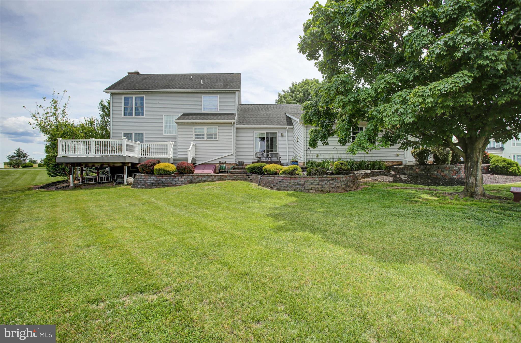MAUGANS MEADOWS - Residential