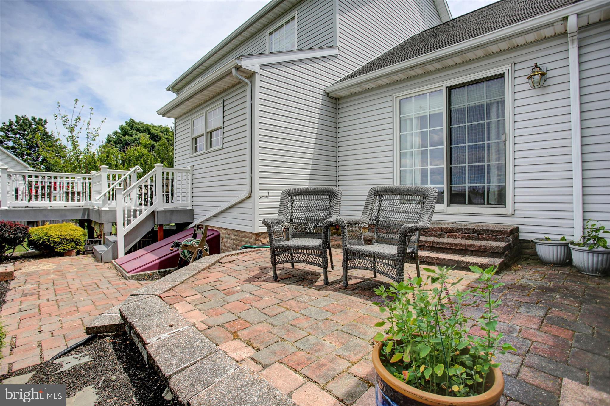 MAUGANS MEADOWS - Residential