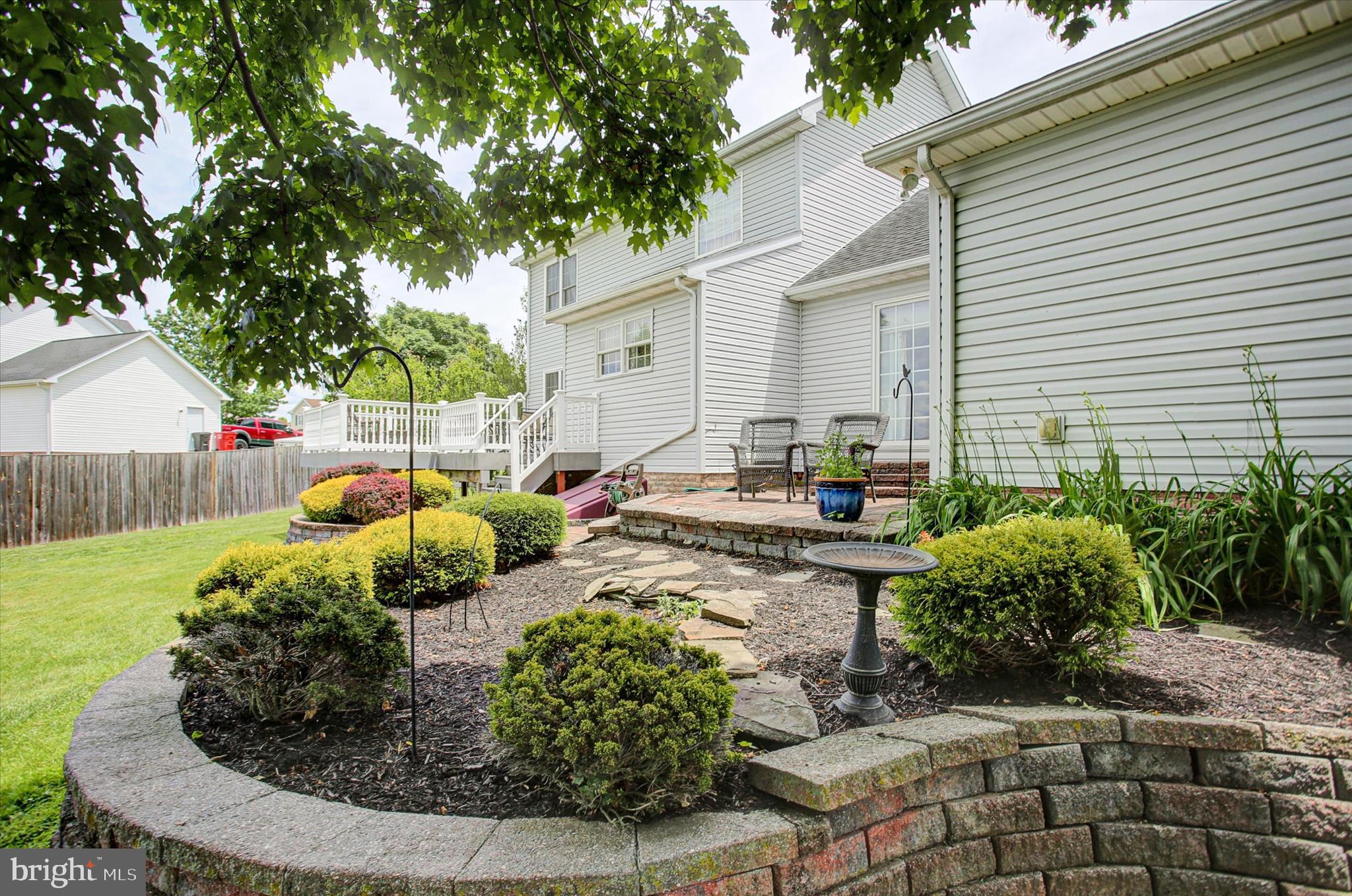 MAUGANS MEADOWS - Residential