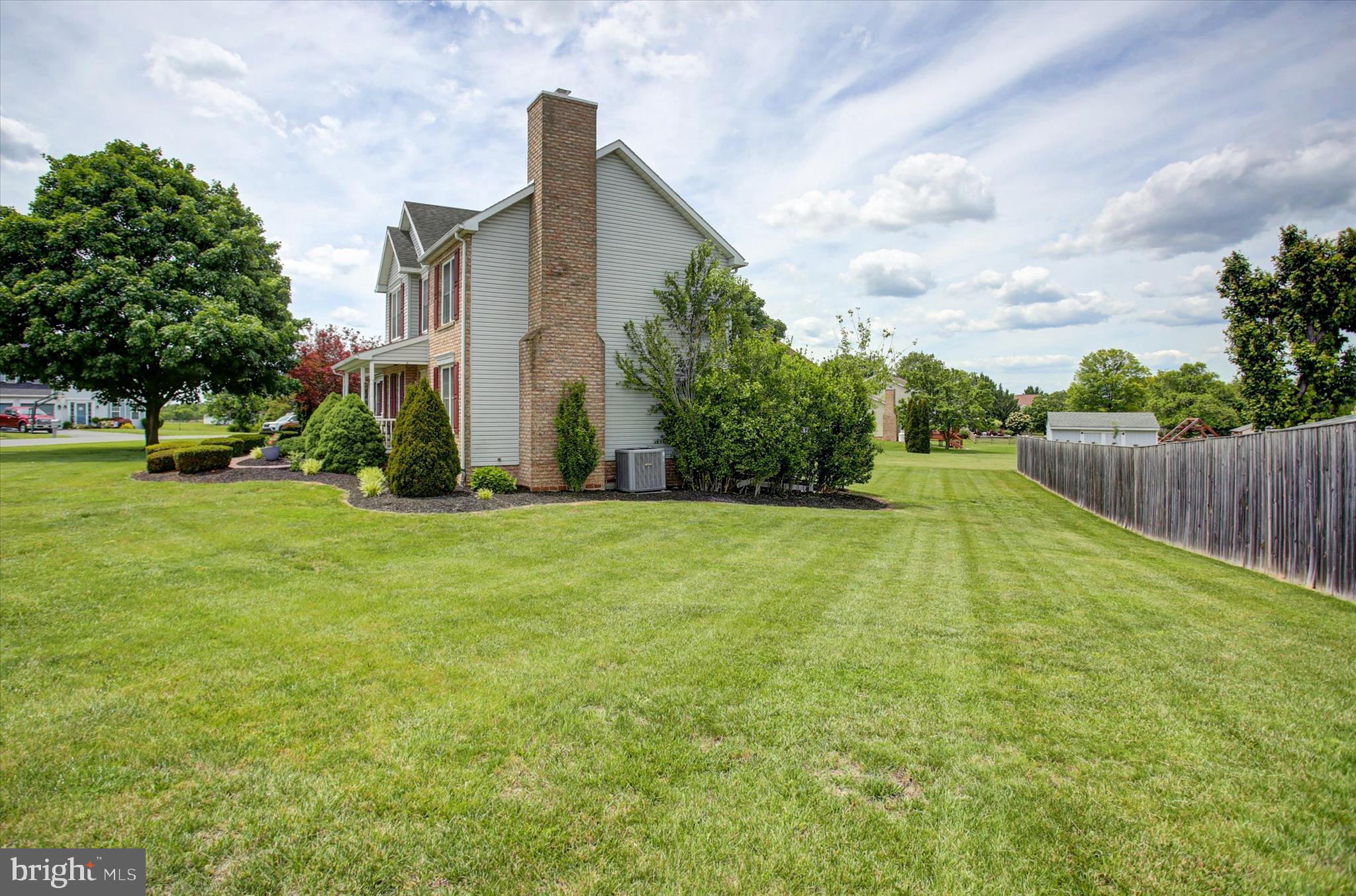MAUGANS MEADOWS - Residential