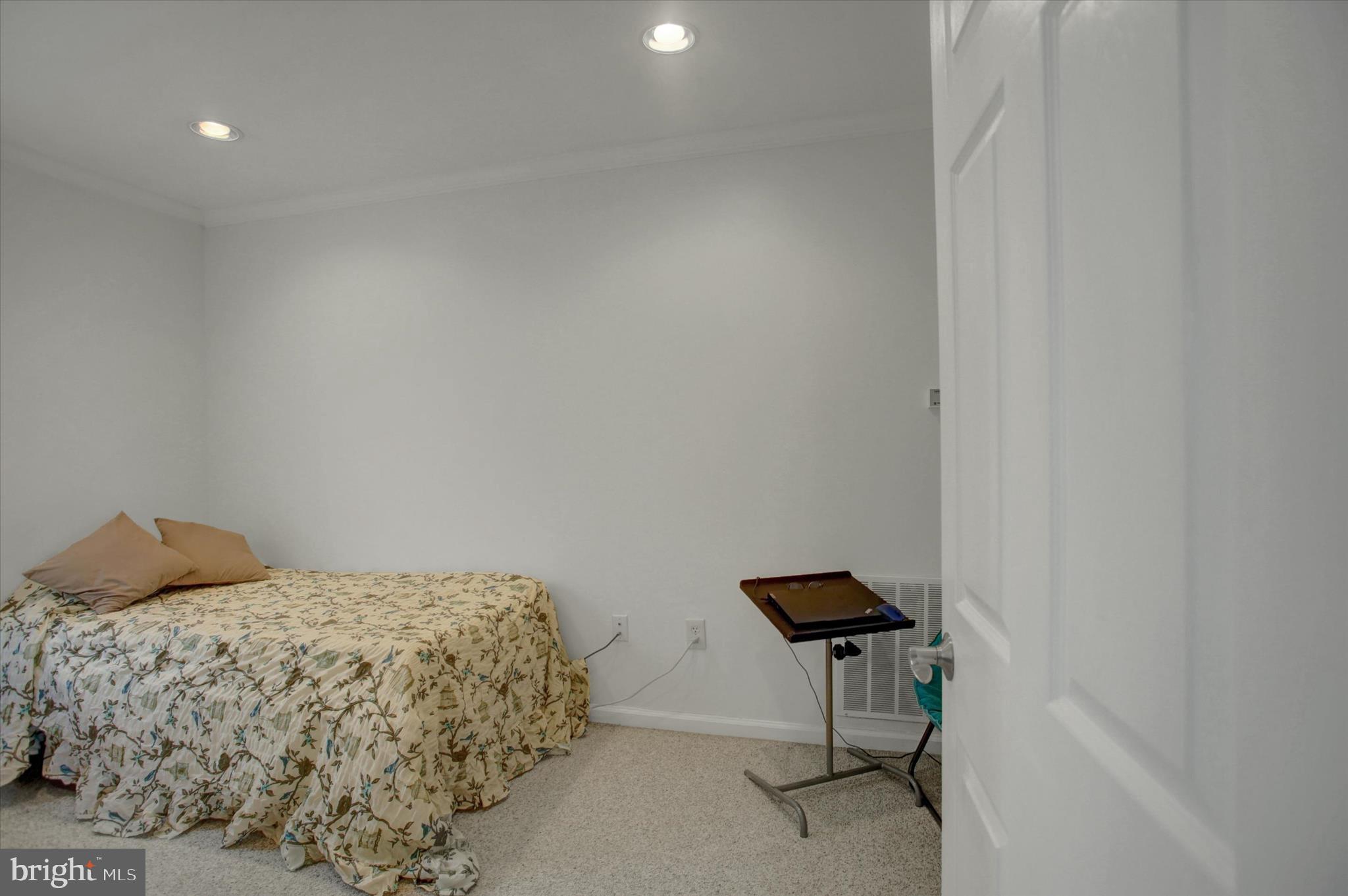 MAUGANS MEADOWS - Residential