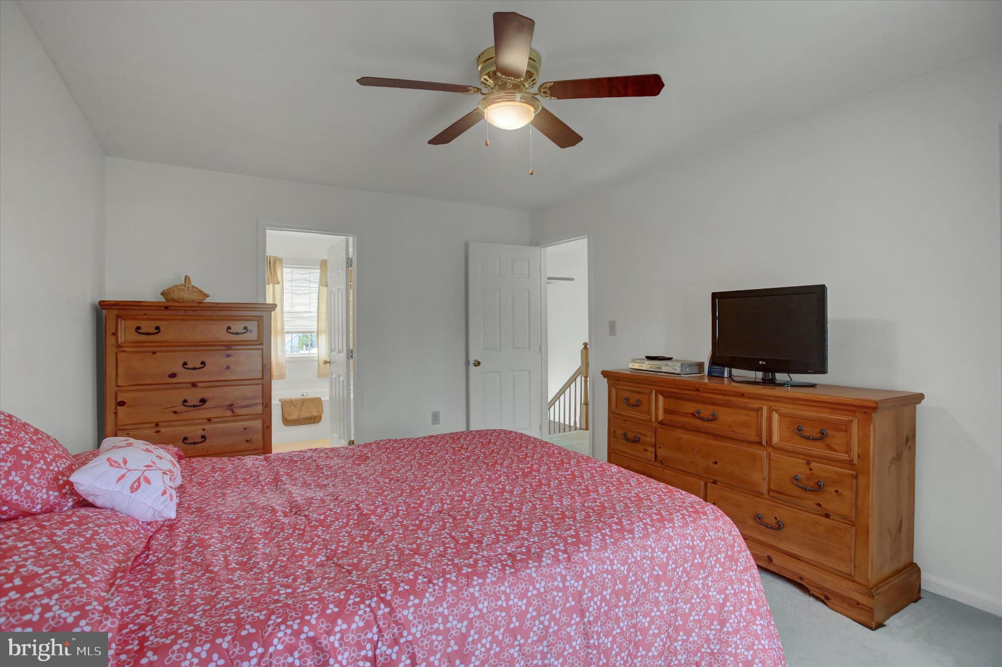 MAUGANS MEADOWS - Residential