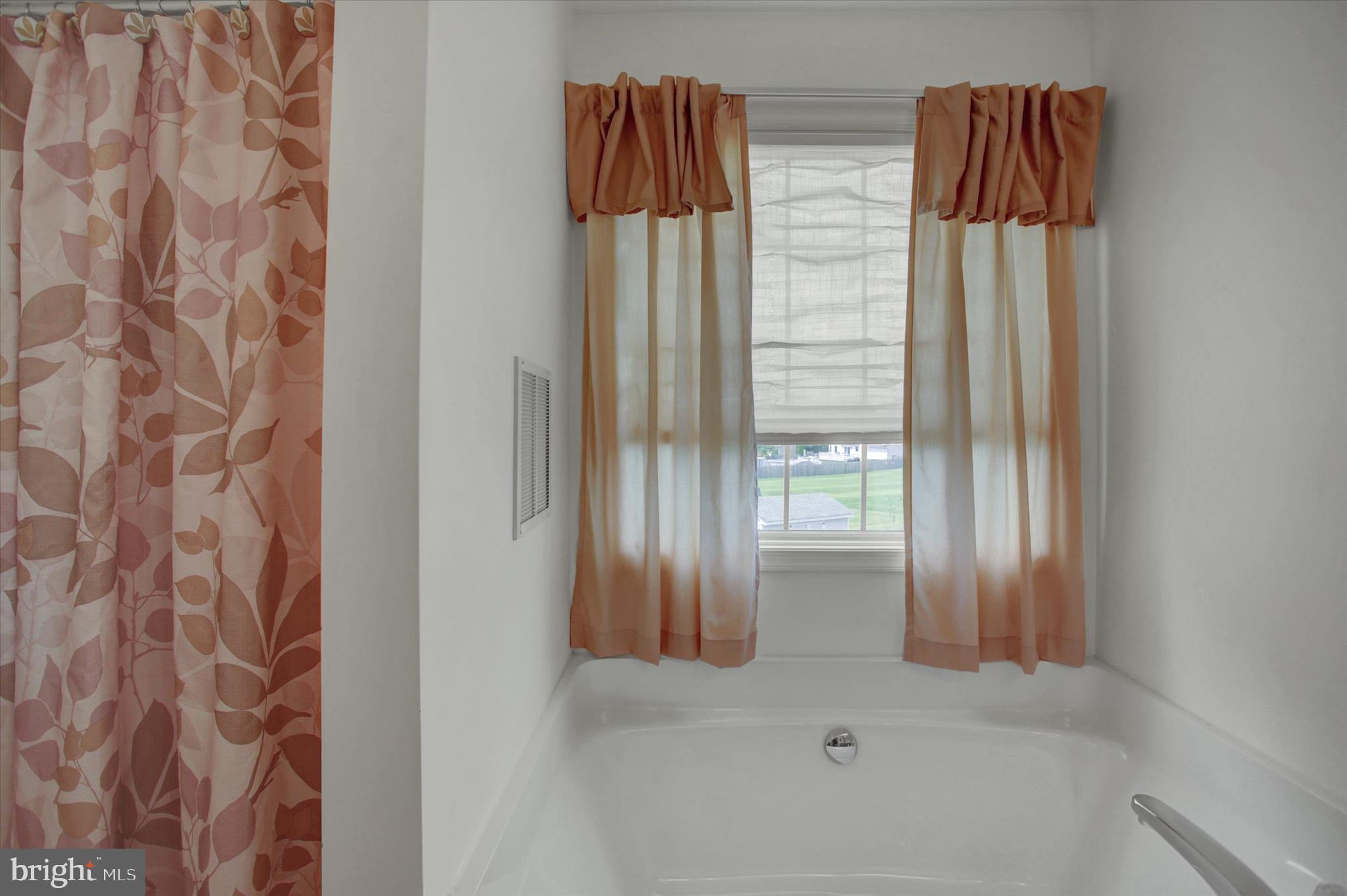 MAUGANS MEADOWS - Residential