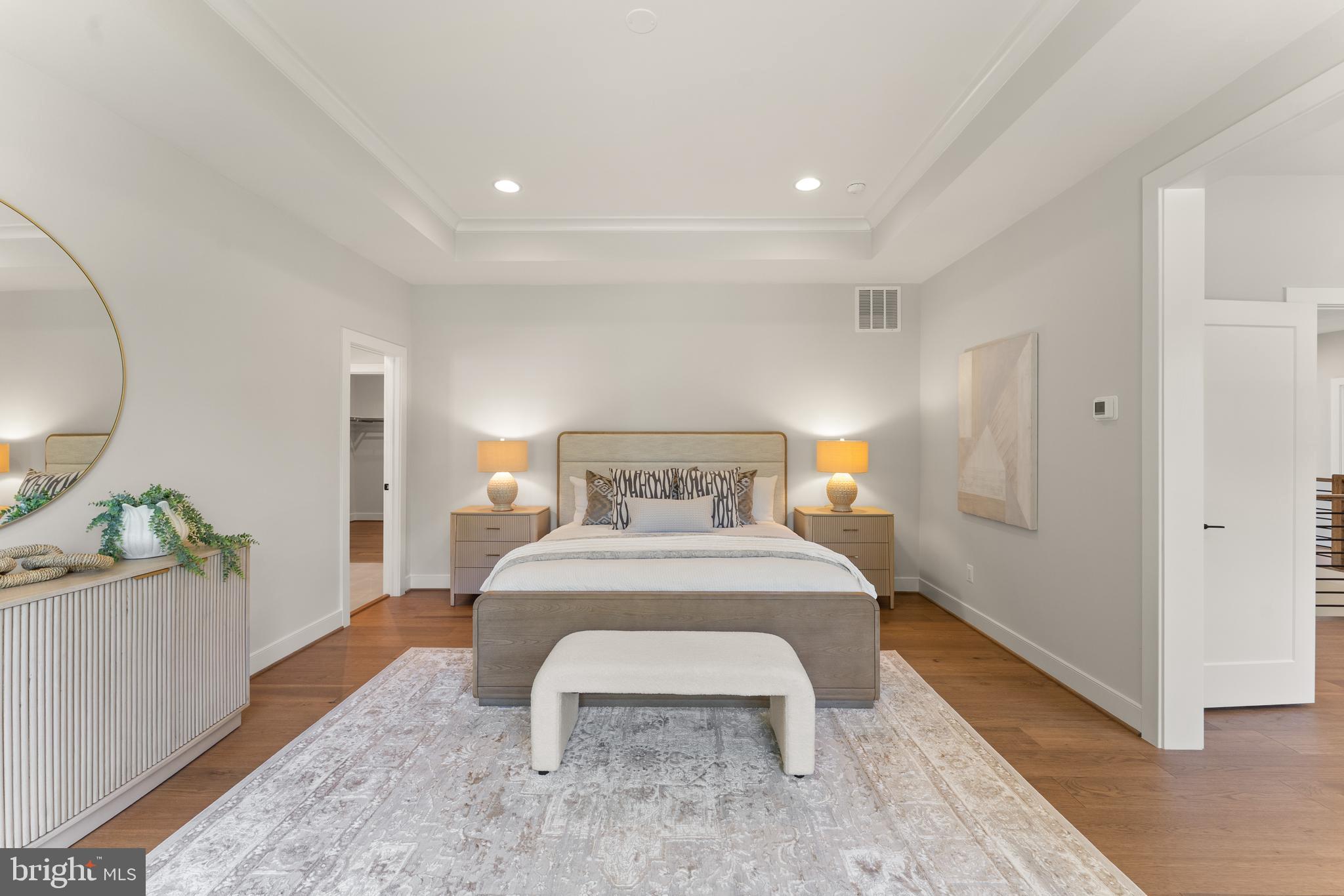 VIENNA WOODS - Residential
