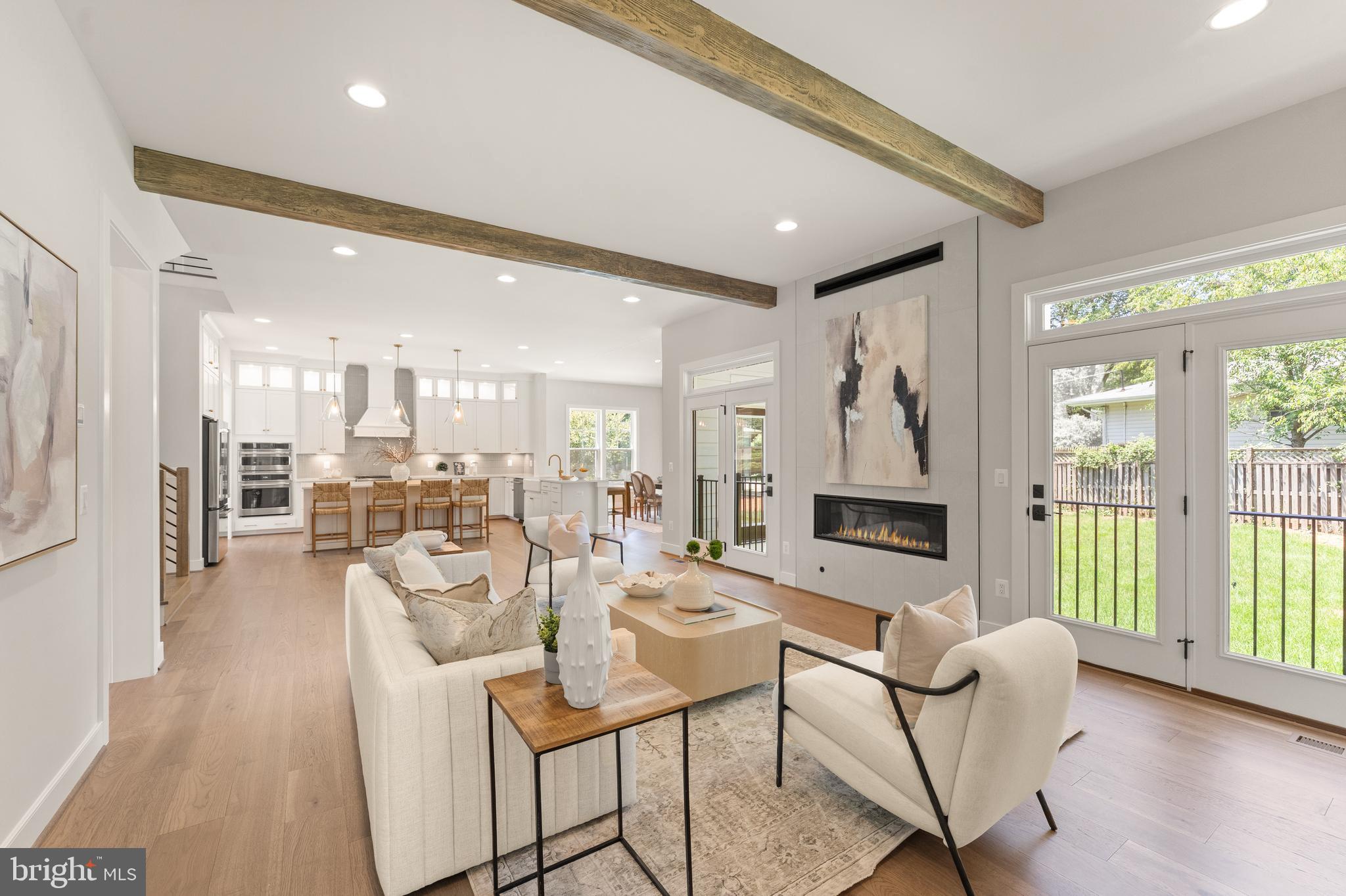 VIENNA WOODS - Residential