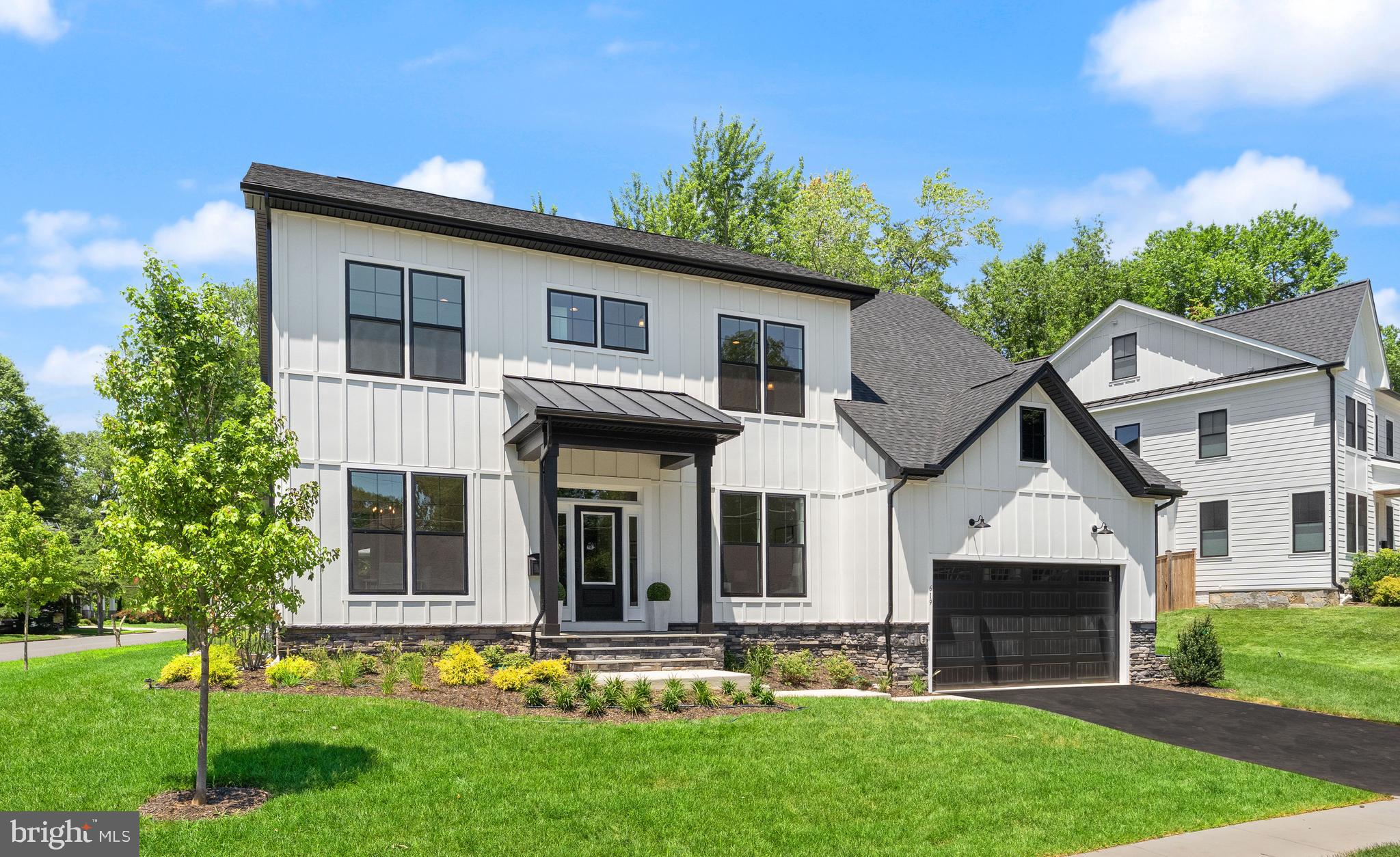 VIENNA WOODS - Residential