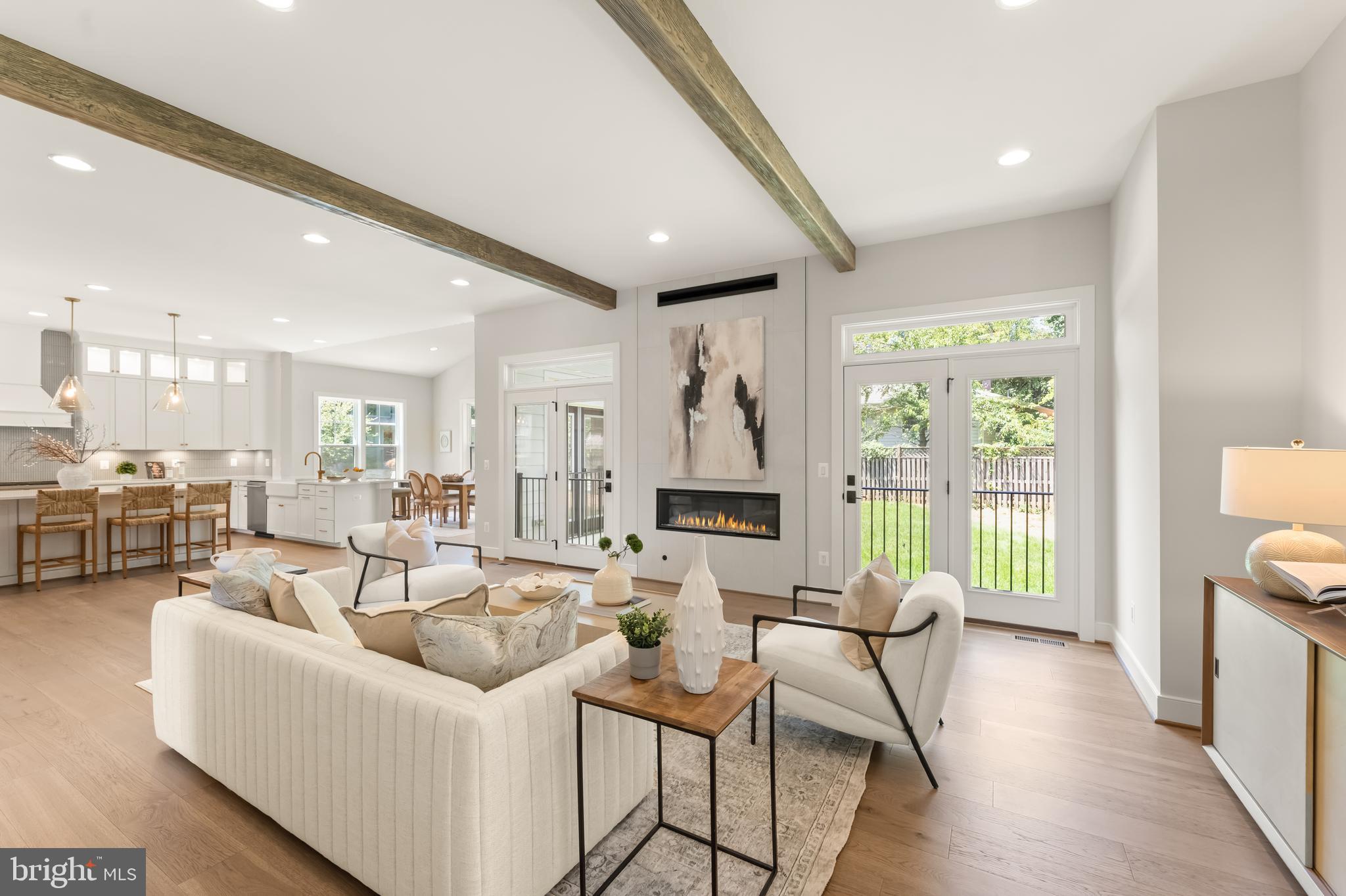 VIENNA WOODS - Residential