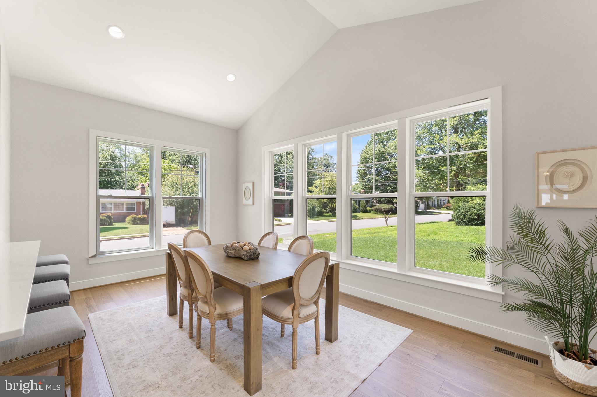 VIENNA WOODS - Residential