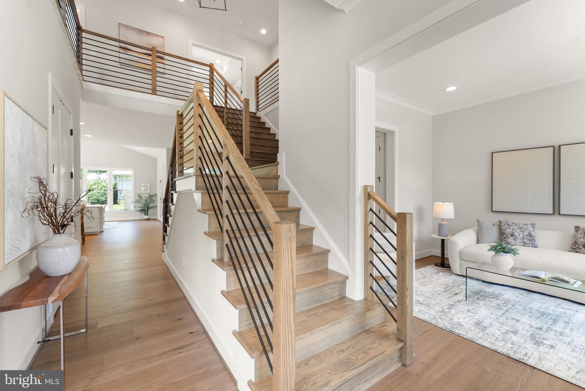 VIENNA WOODS - Residential
