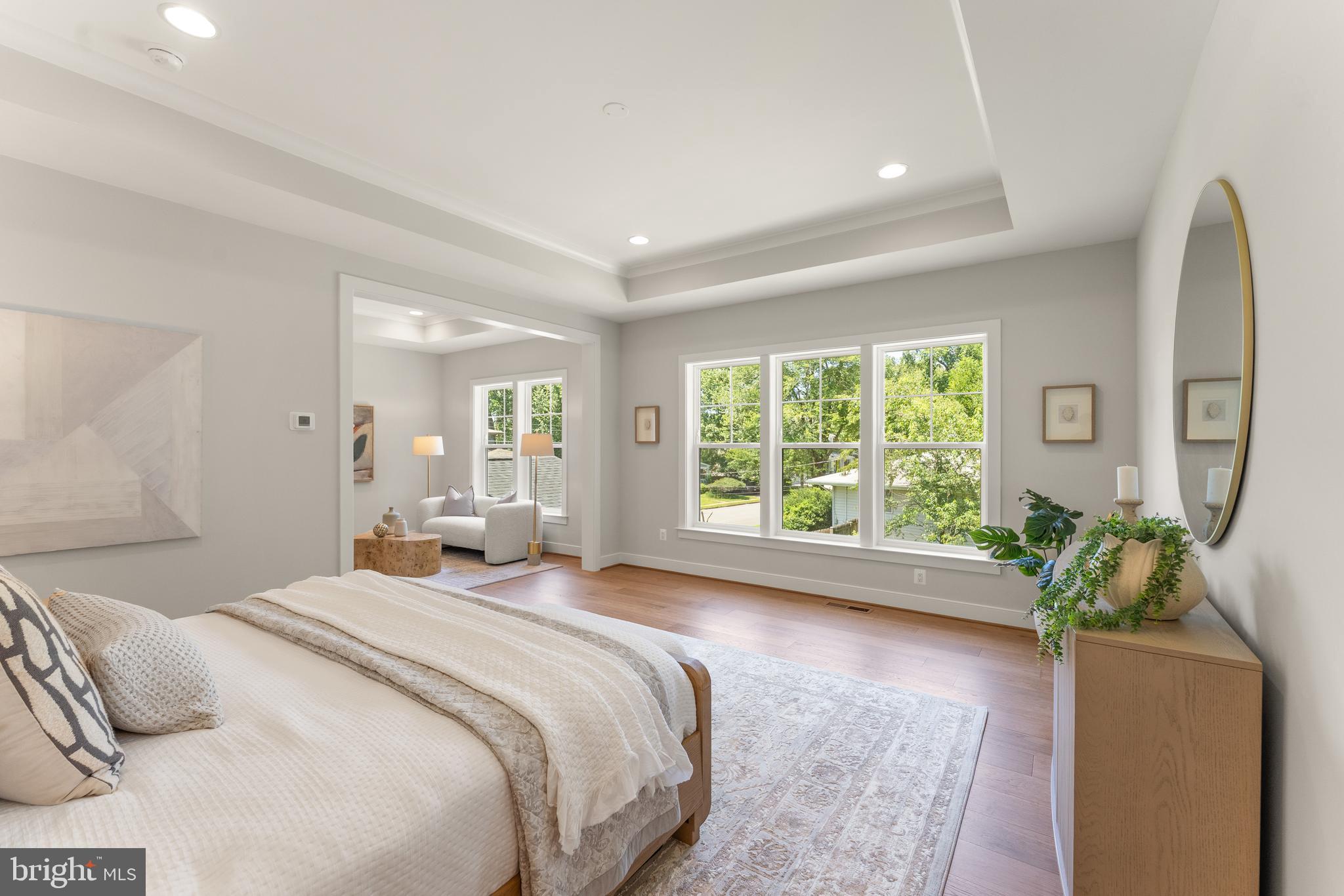 VIENNA WOODS - Residential