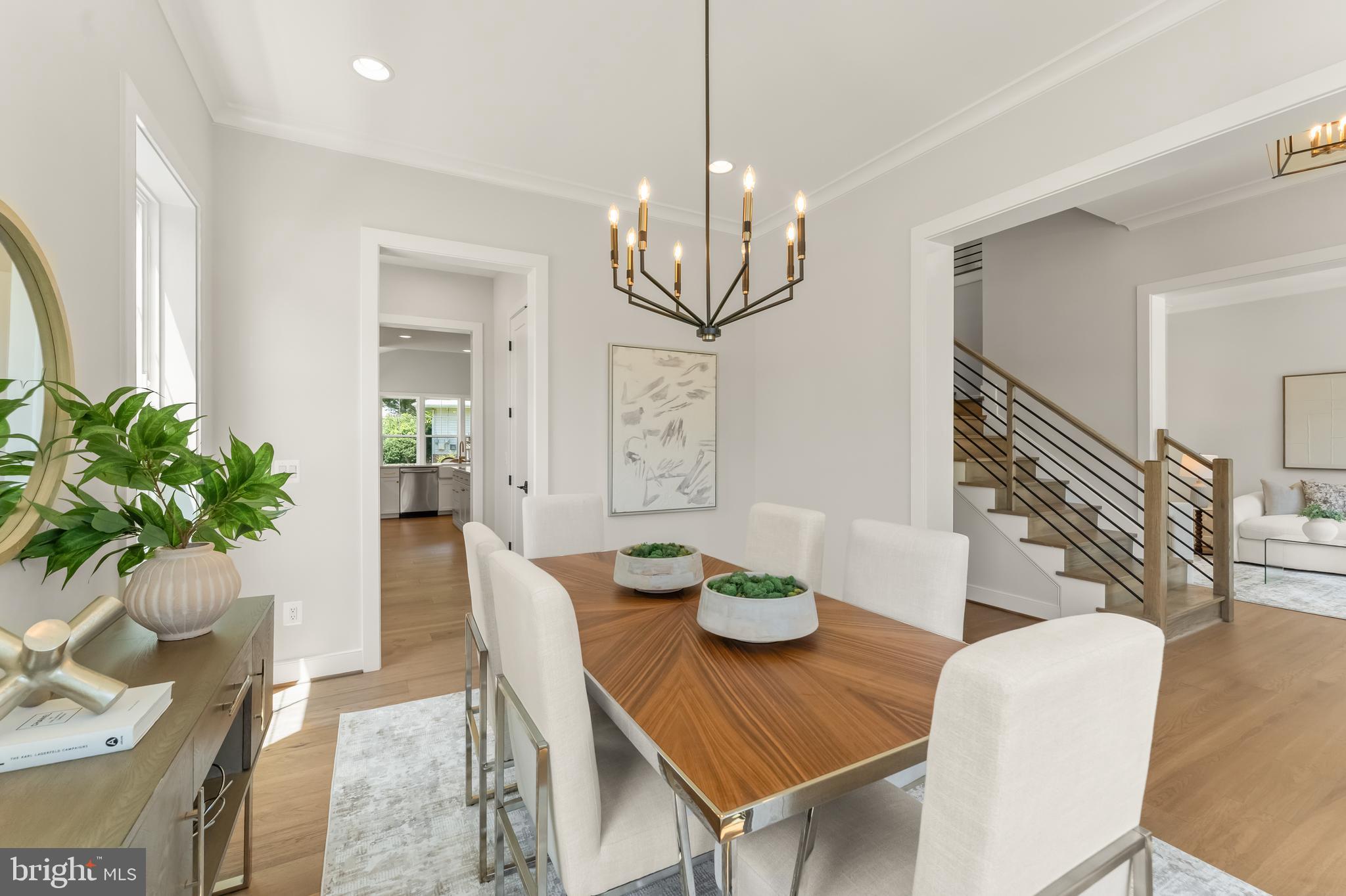 VIENNA WOODS - Residential