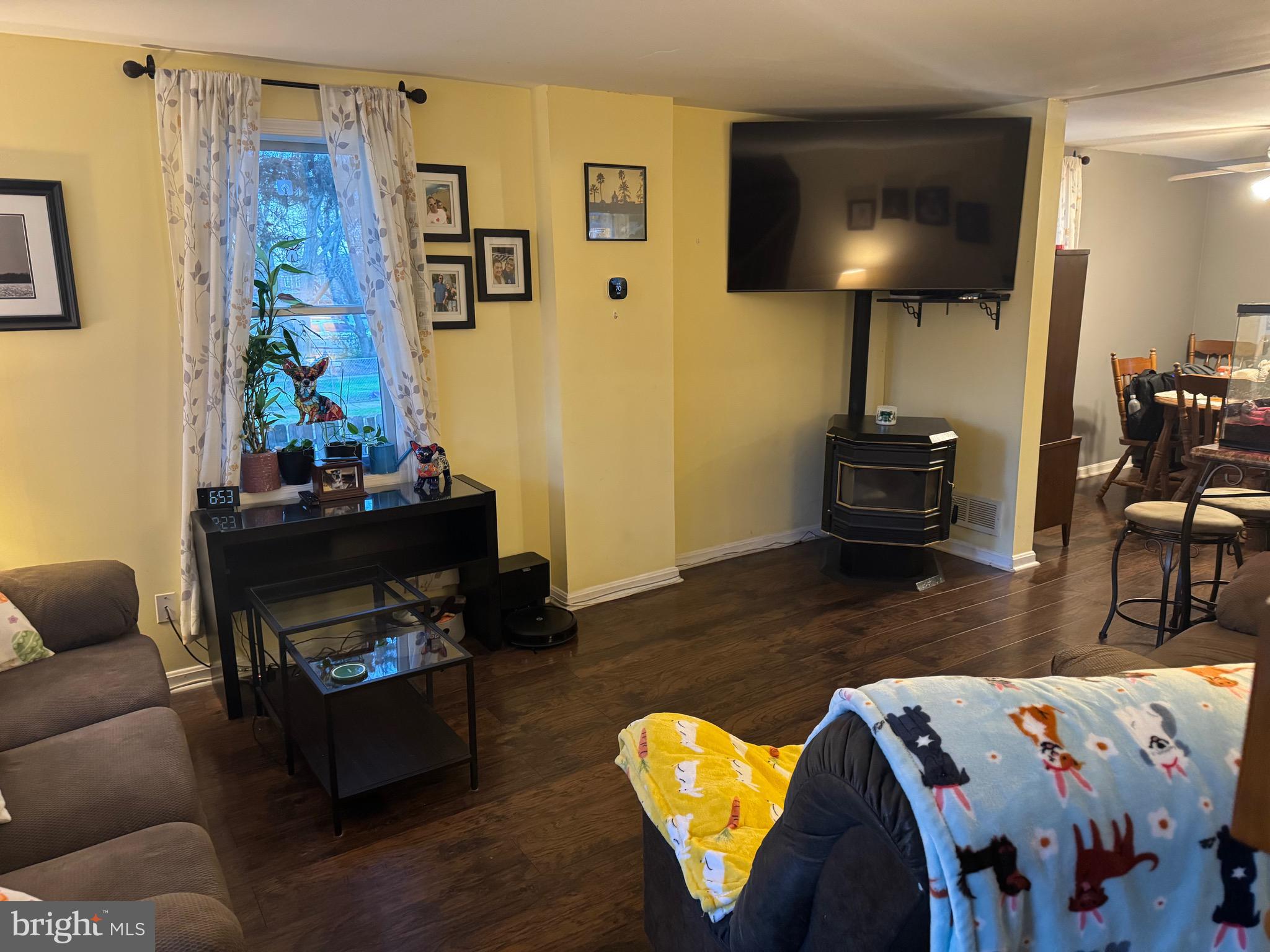 NORTH POINT VILLAGE - Residential