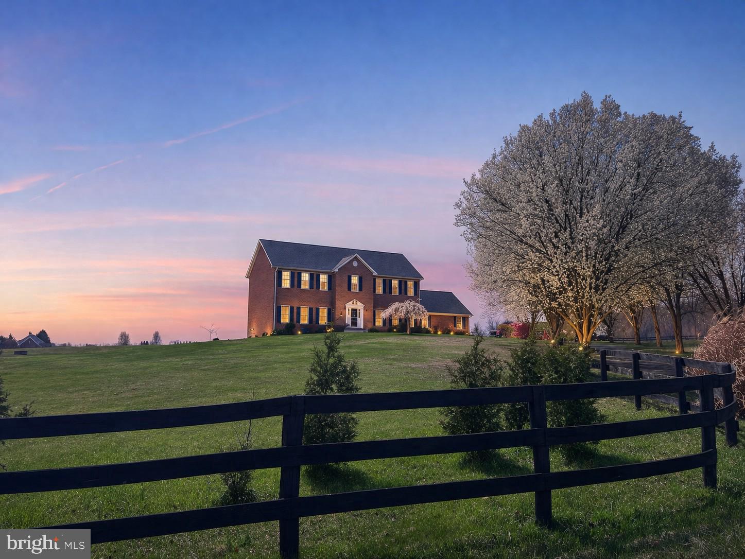 LEE'S CROSSING - Residential