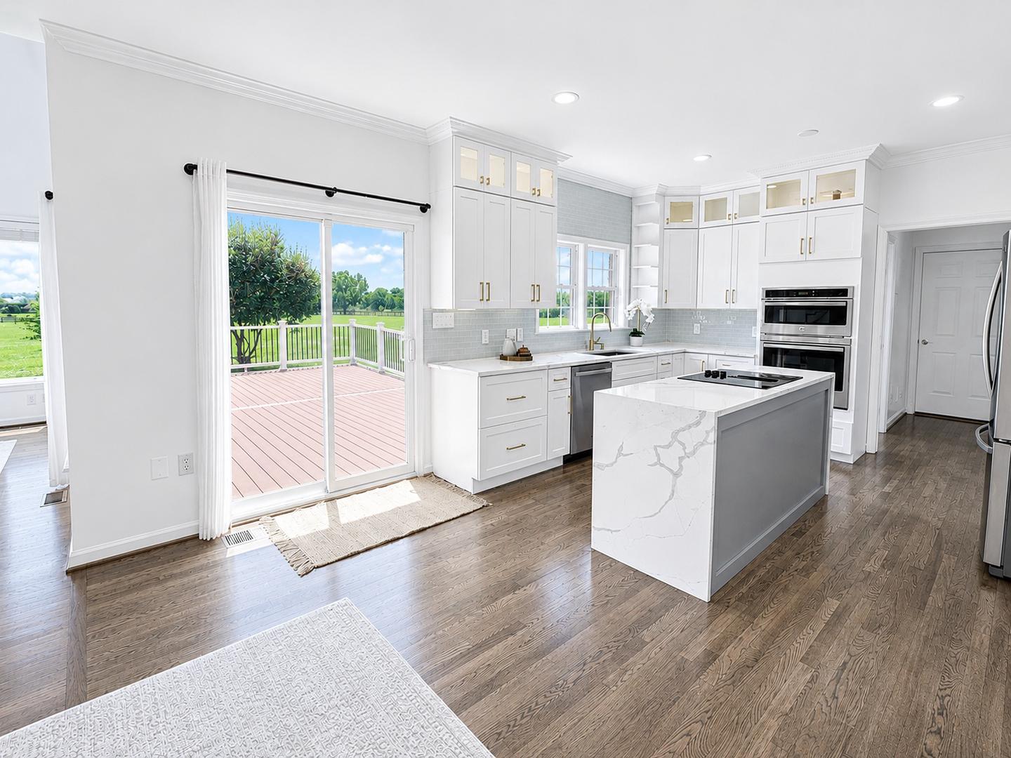 LEE'S CROSSING - Residential
