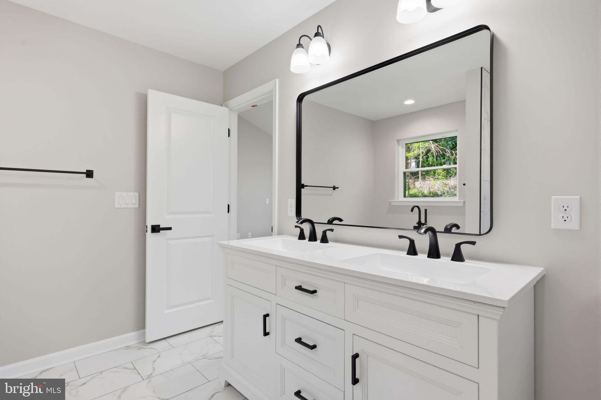 YARDLEY STATION - Residential