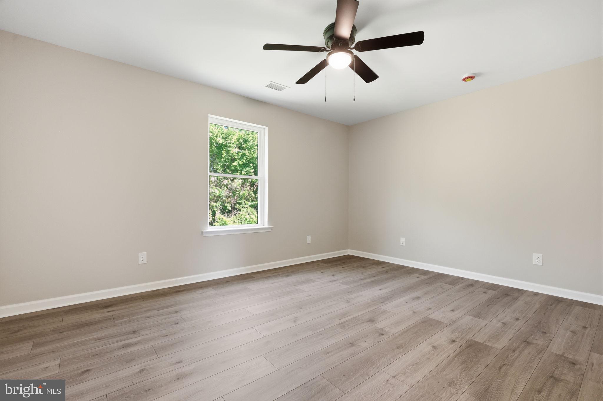 YARDLEY STATION - Residential