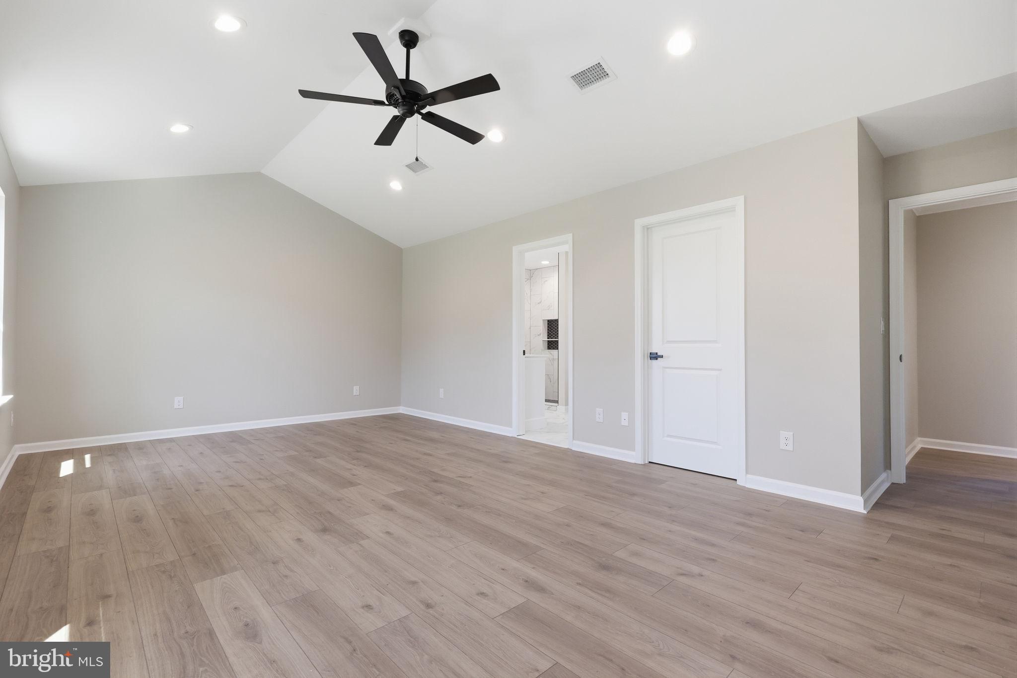 YARDLEY STATION - Residential