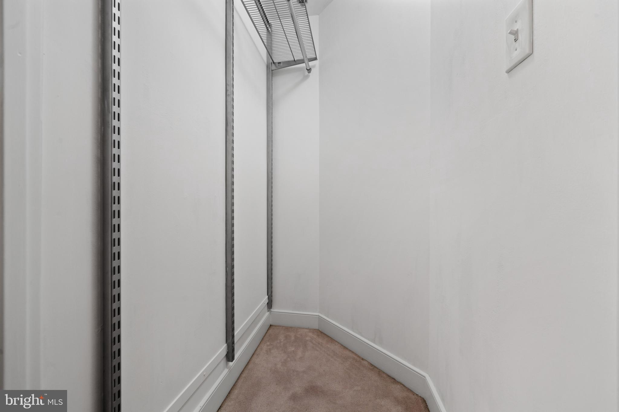 WINDSOR PLAZA - Residential