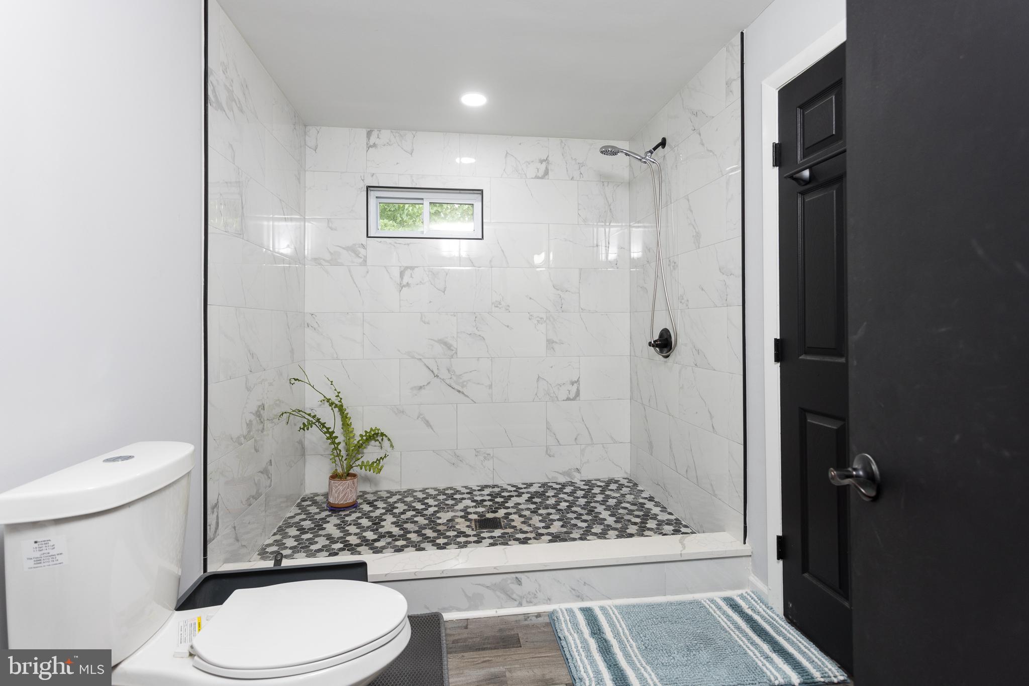 COLONIAL ACRES - Residential