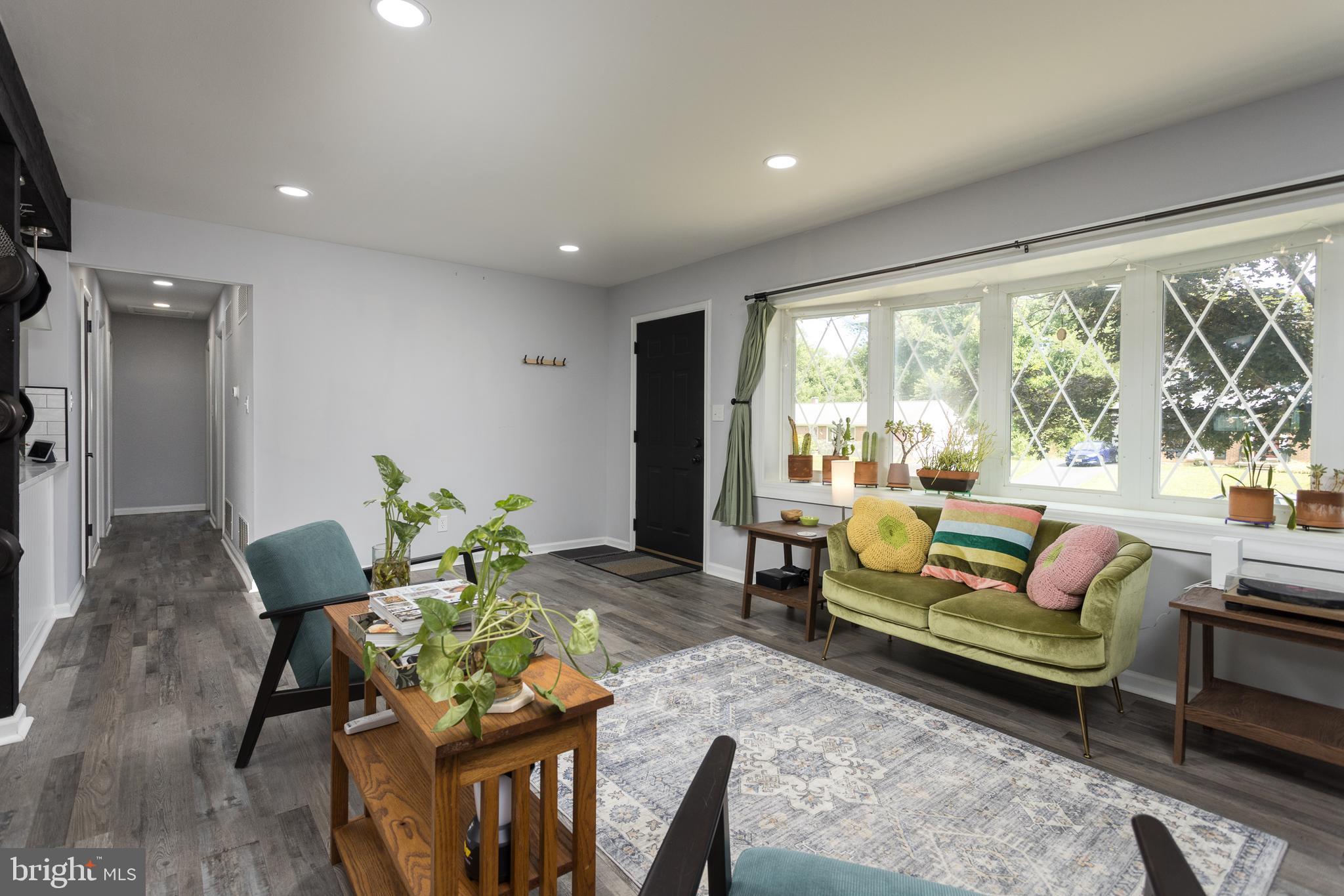 COLONIAL ACRES - Residential