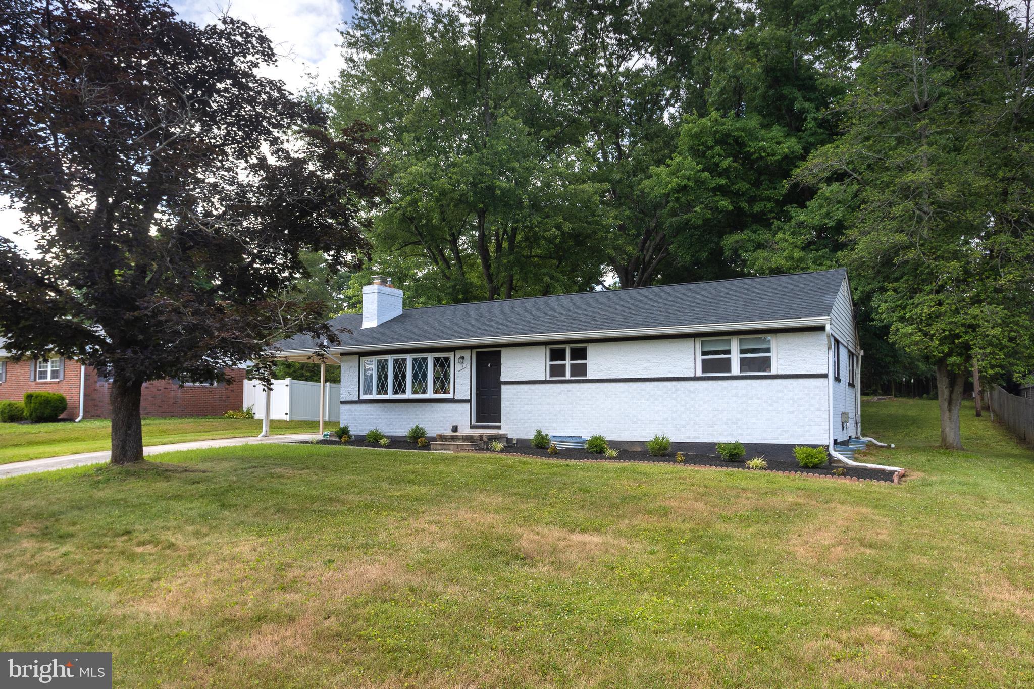 COLONIAL ACRES - Residential