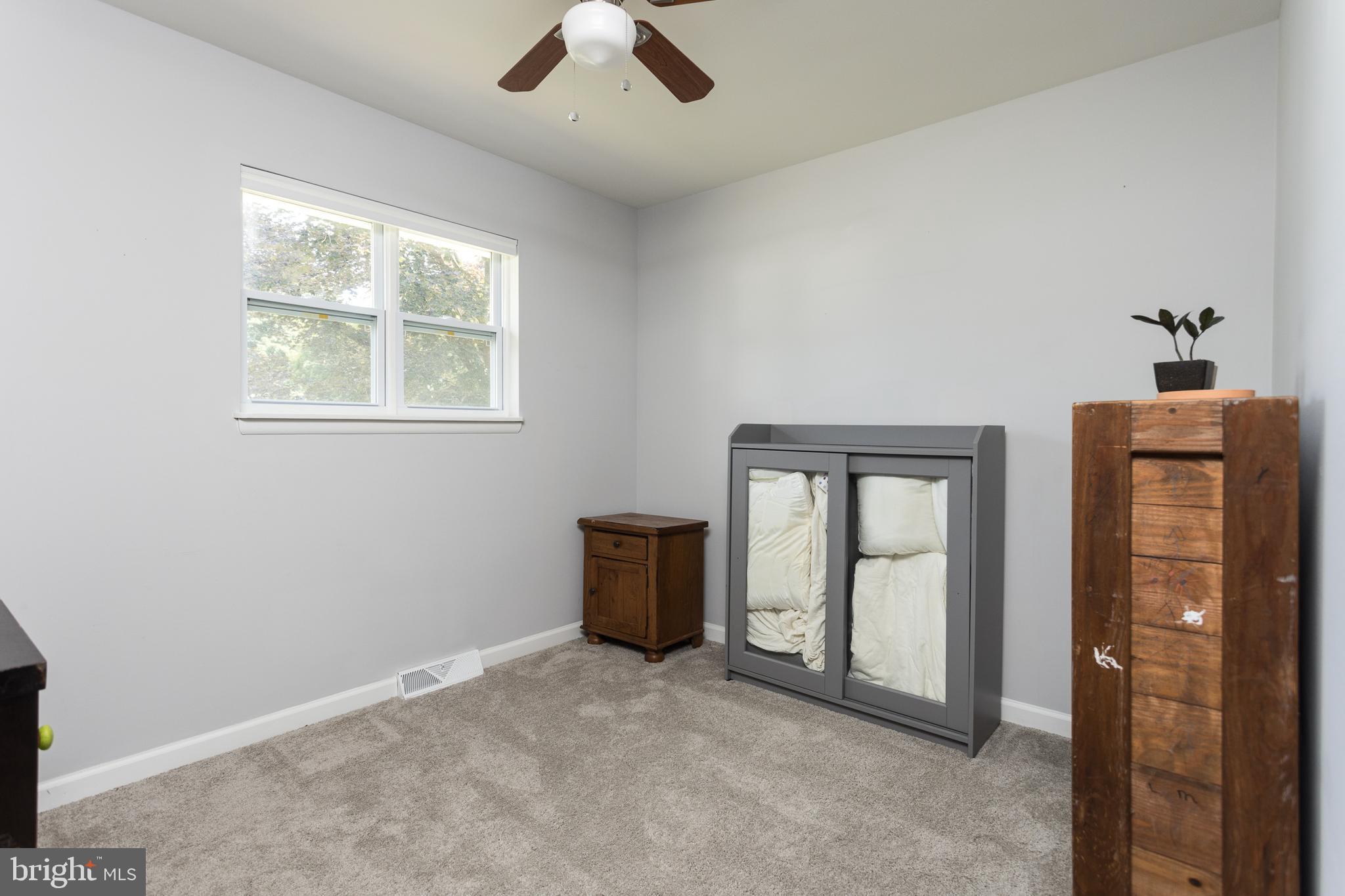 COLONIAL ACRES - Residential