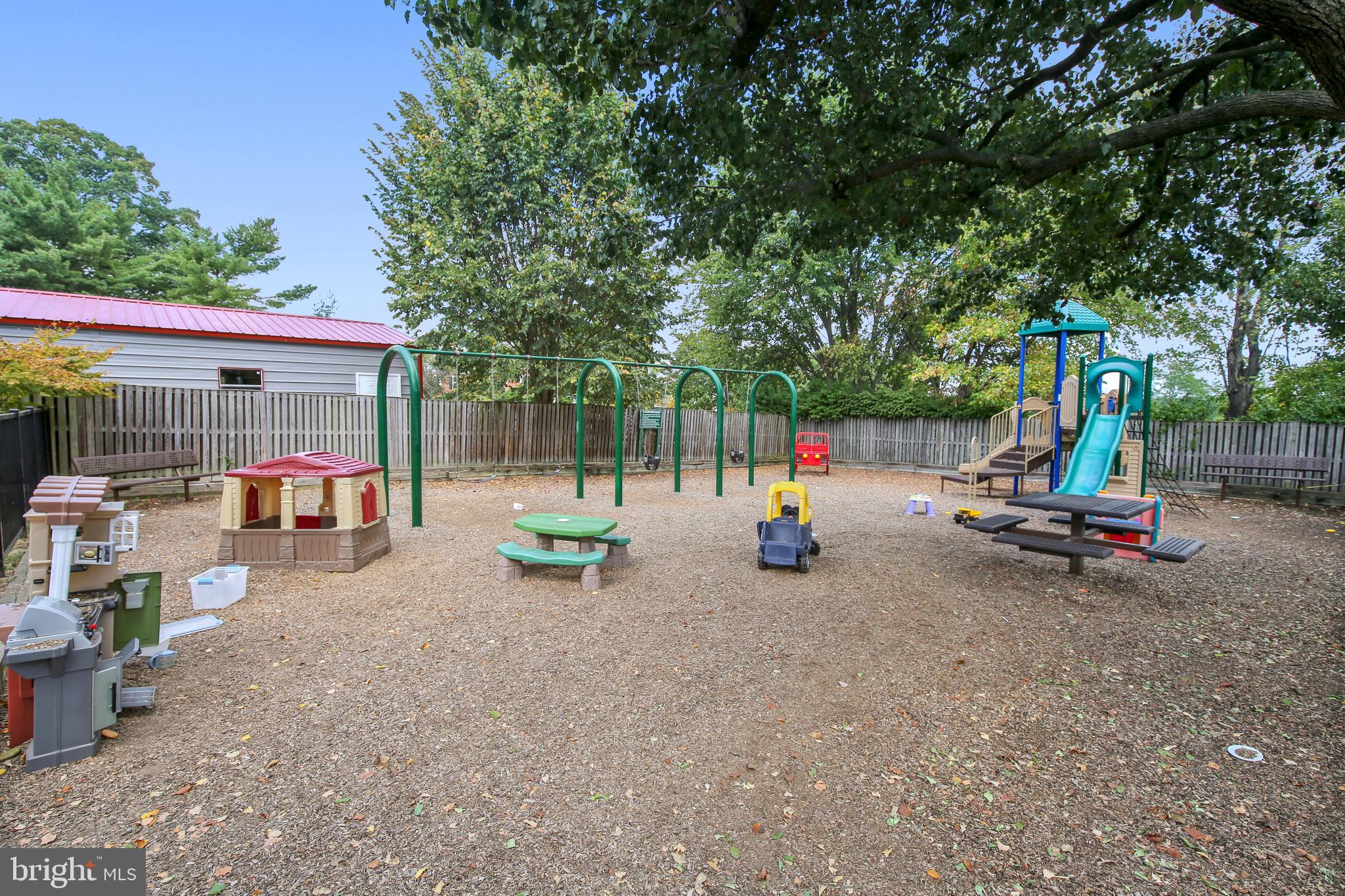 FAIRLINGTON VILLAGES - Residential