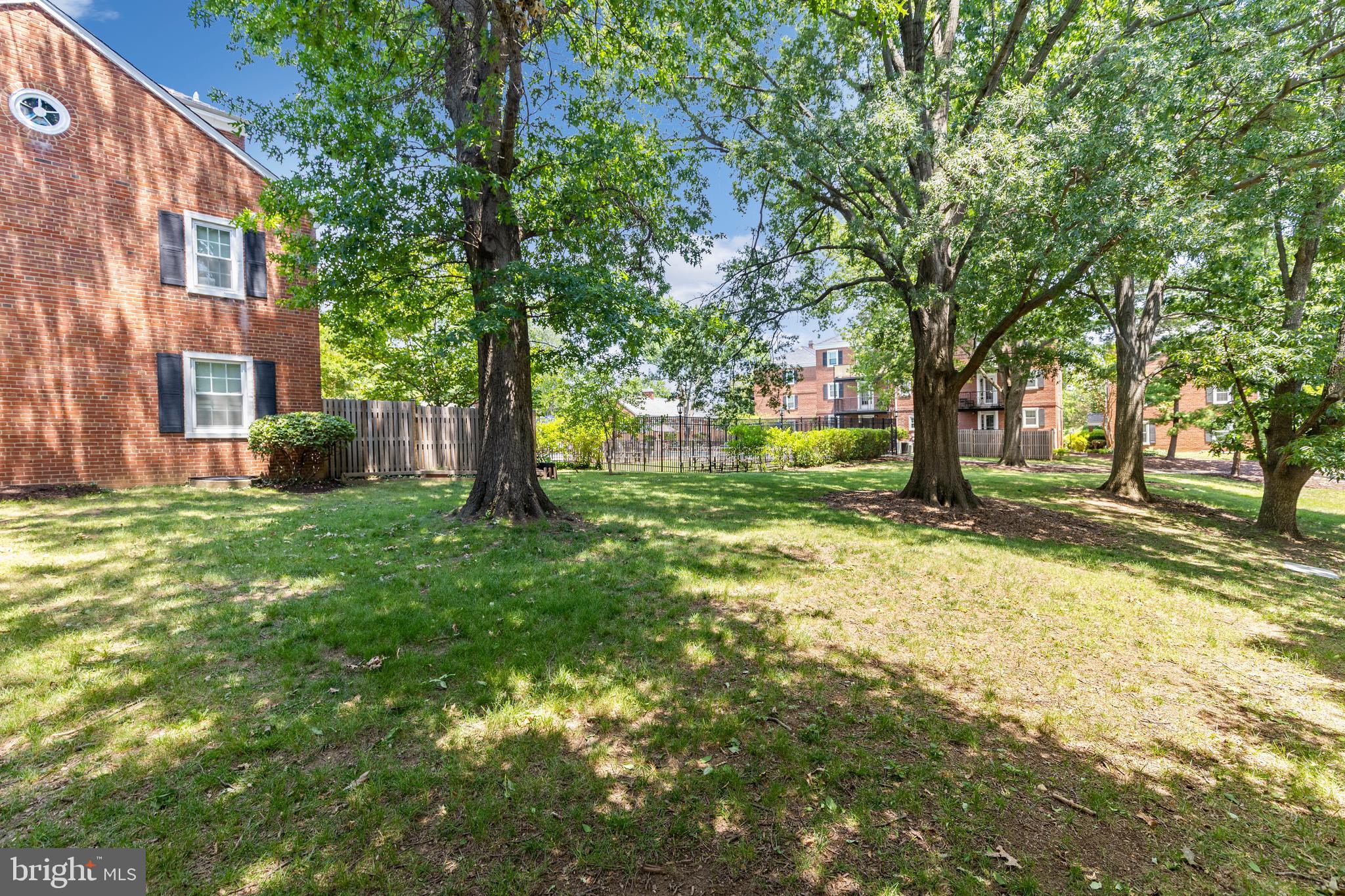 FAIRLINGTON VILLAGES - Residential