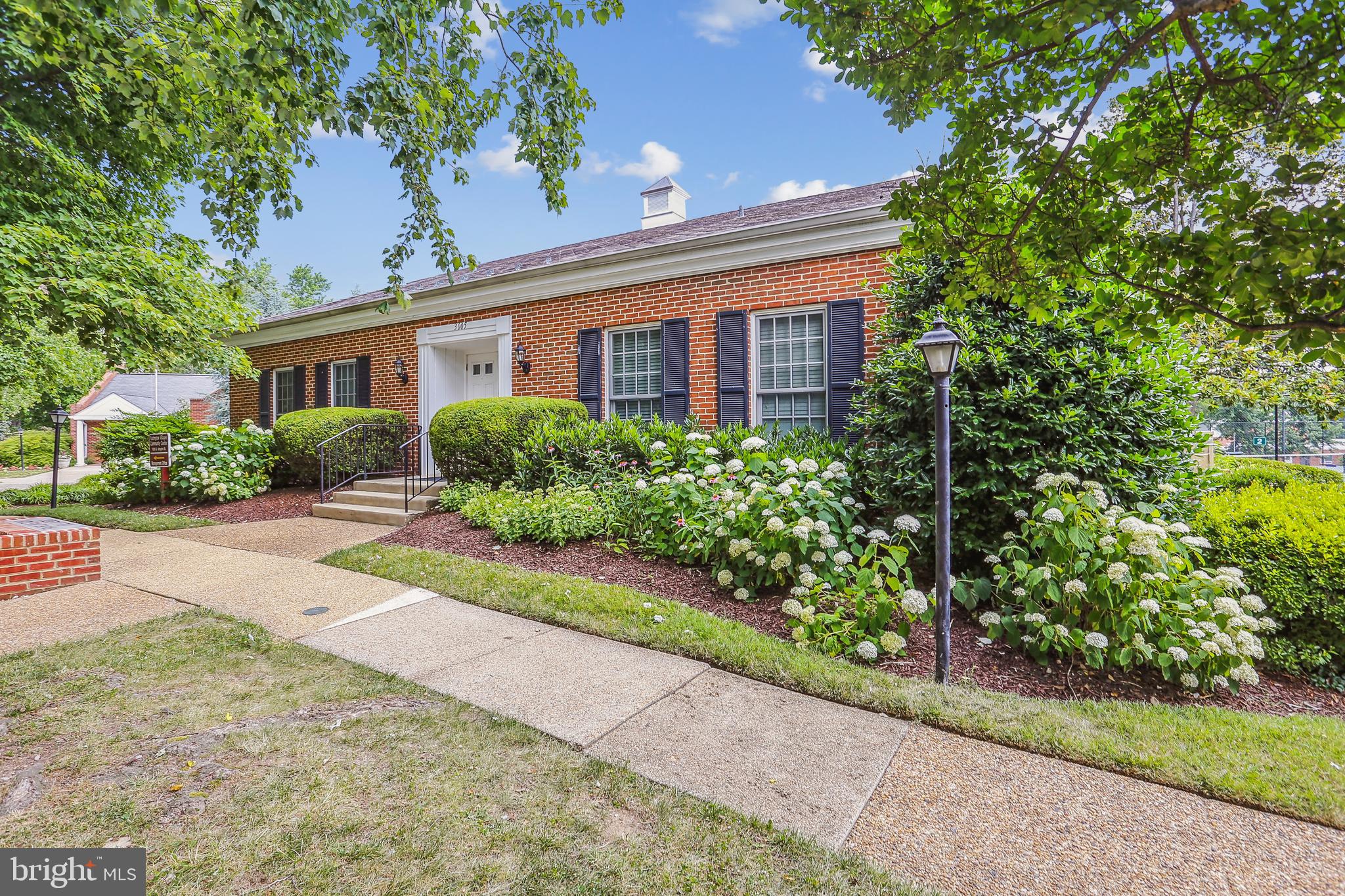 FAIRLINGTON VILLAGES - Residential